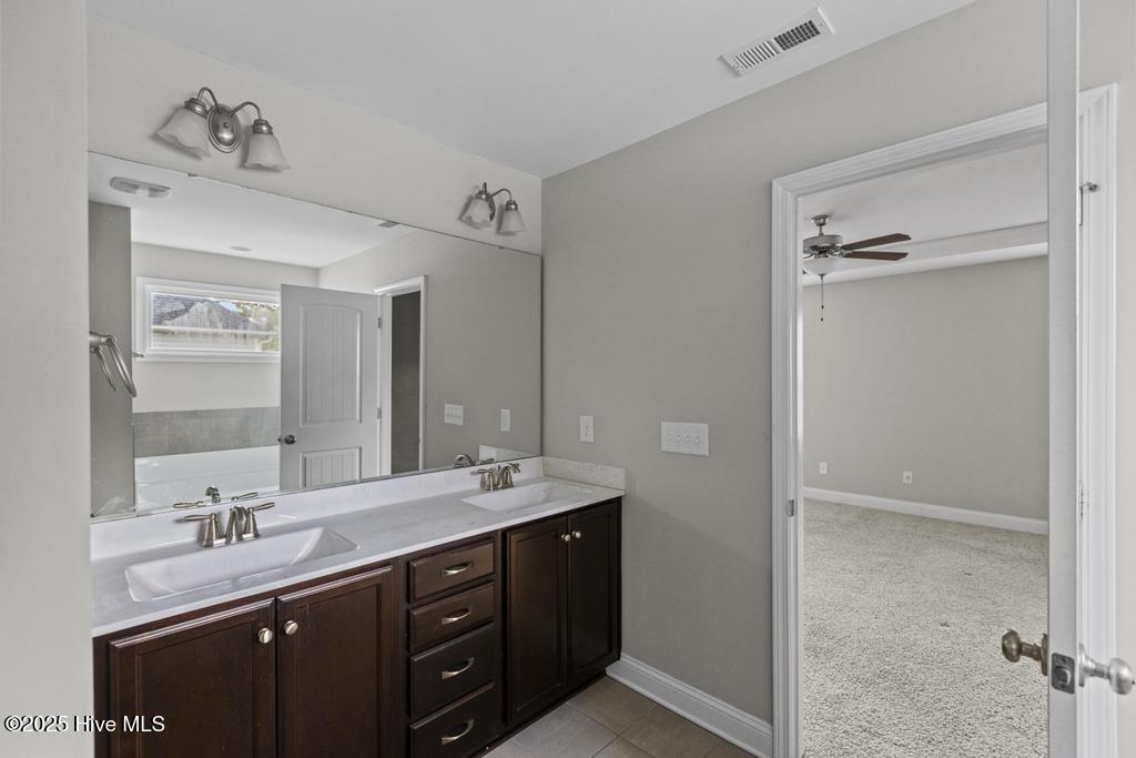 100553771 | Photo 19