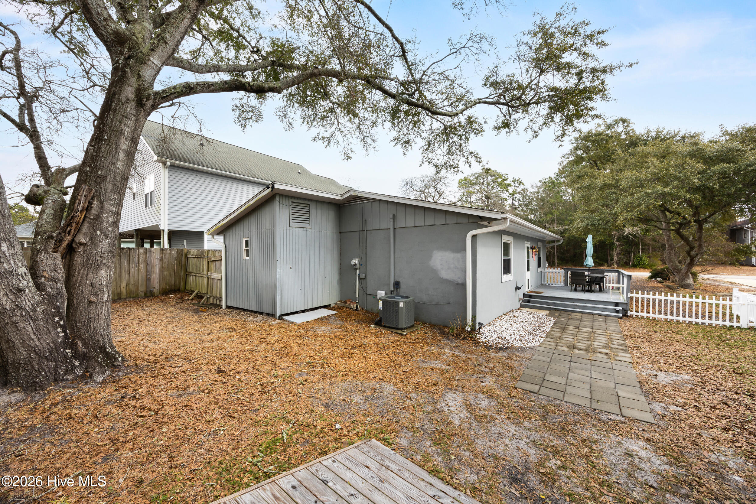 100554331 | Photo 31