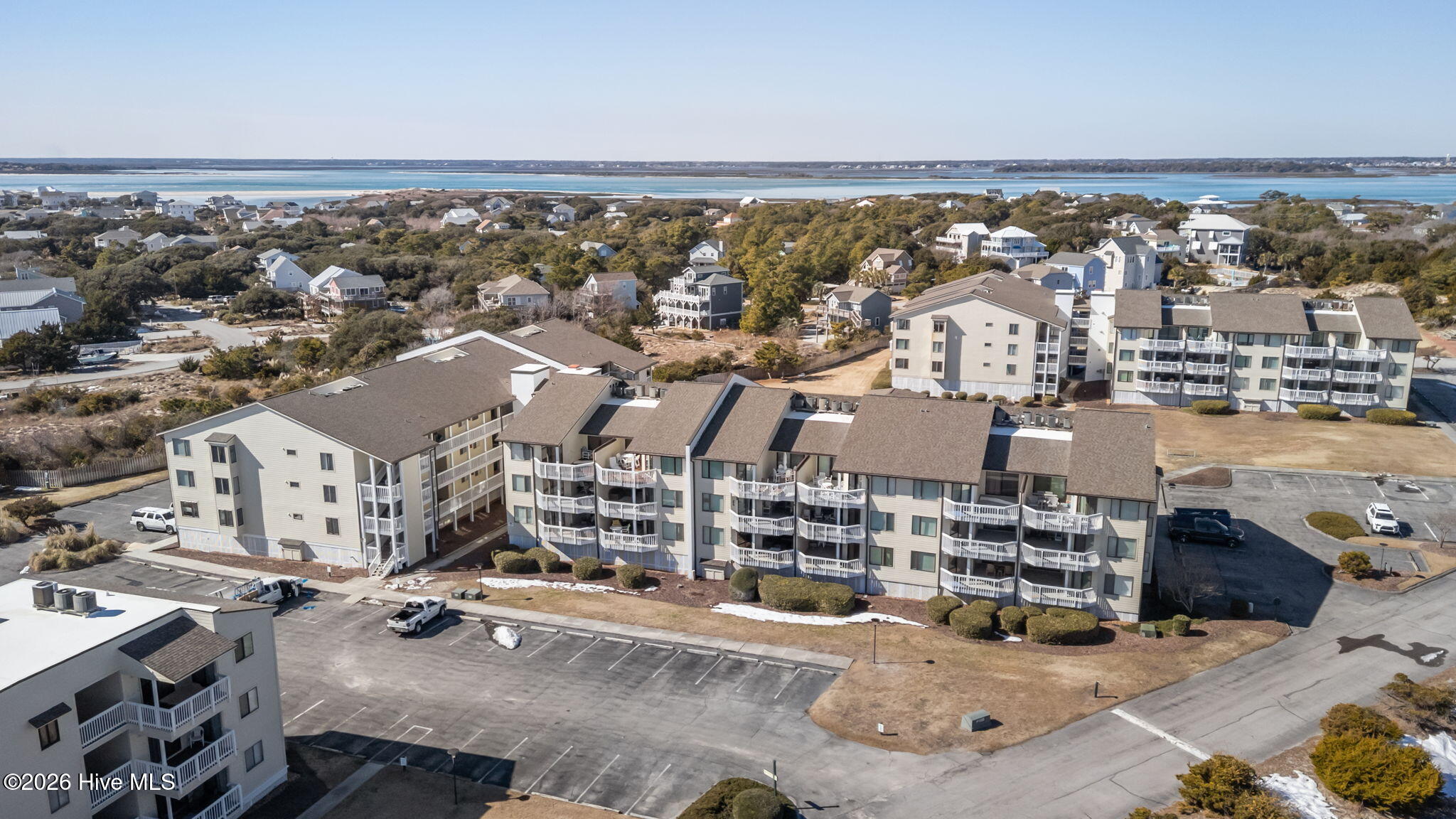 100551765 | Photo 47