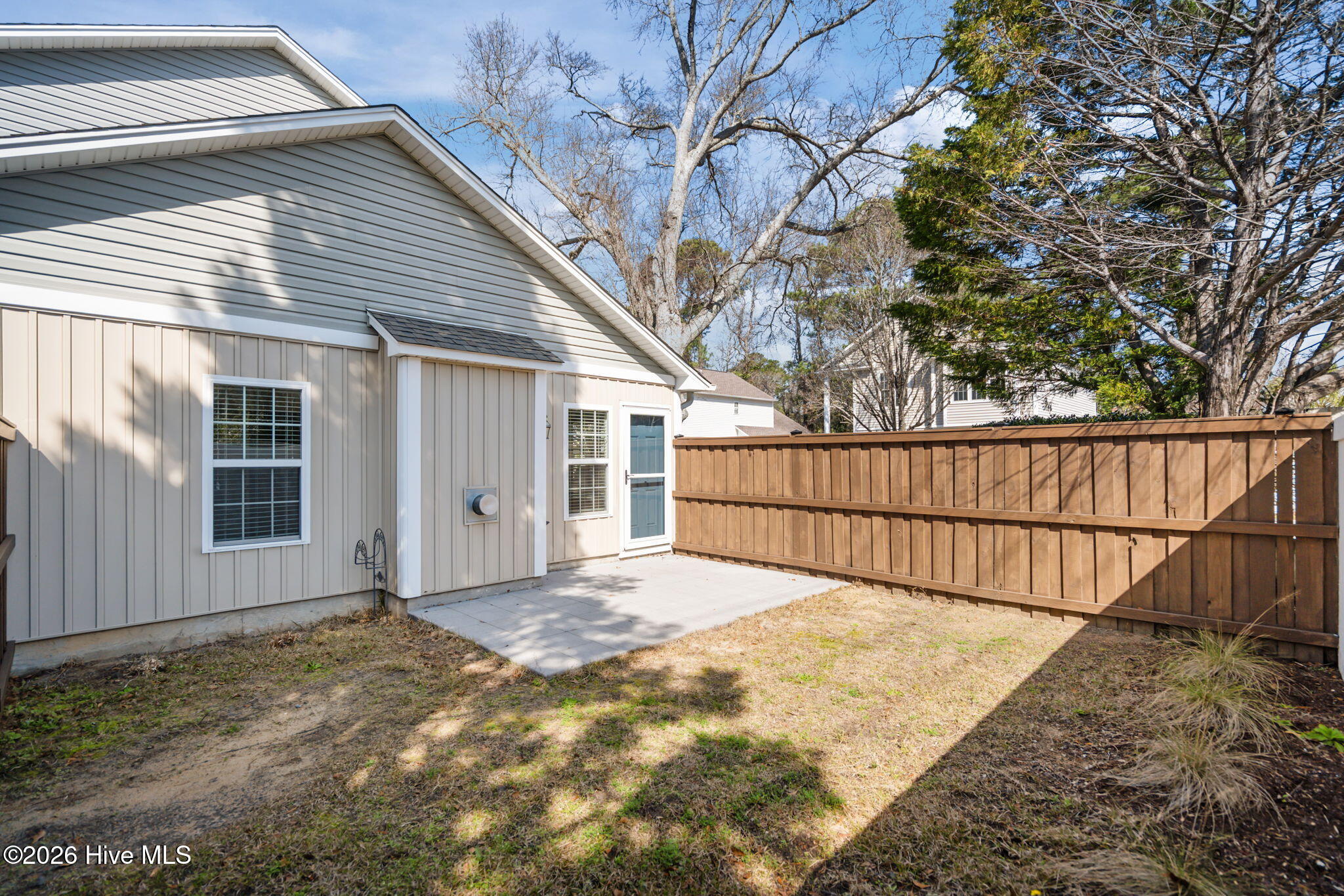 100559197 | Photo 54