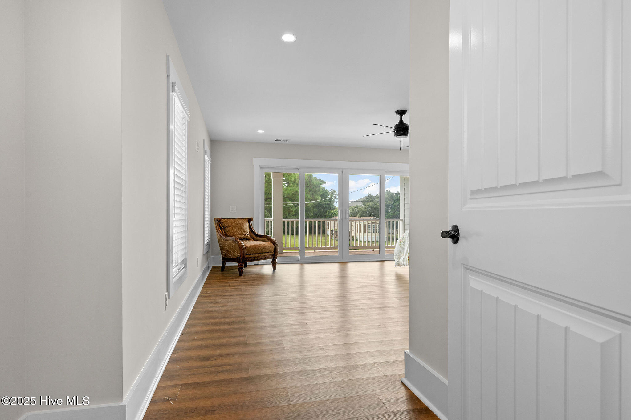 100521621 | Photo 55