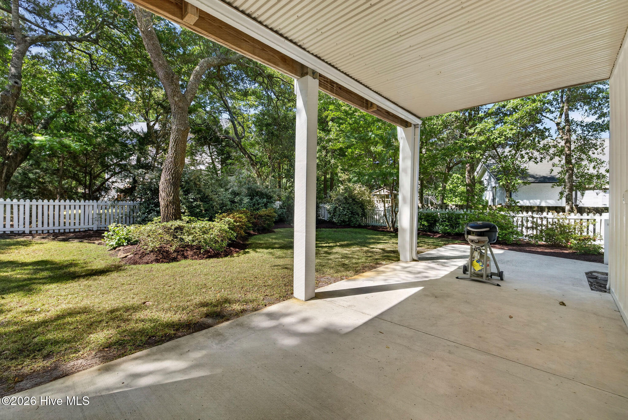 100570117 | Photo 67