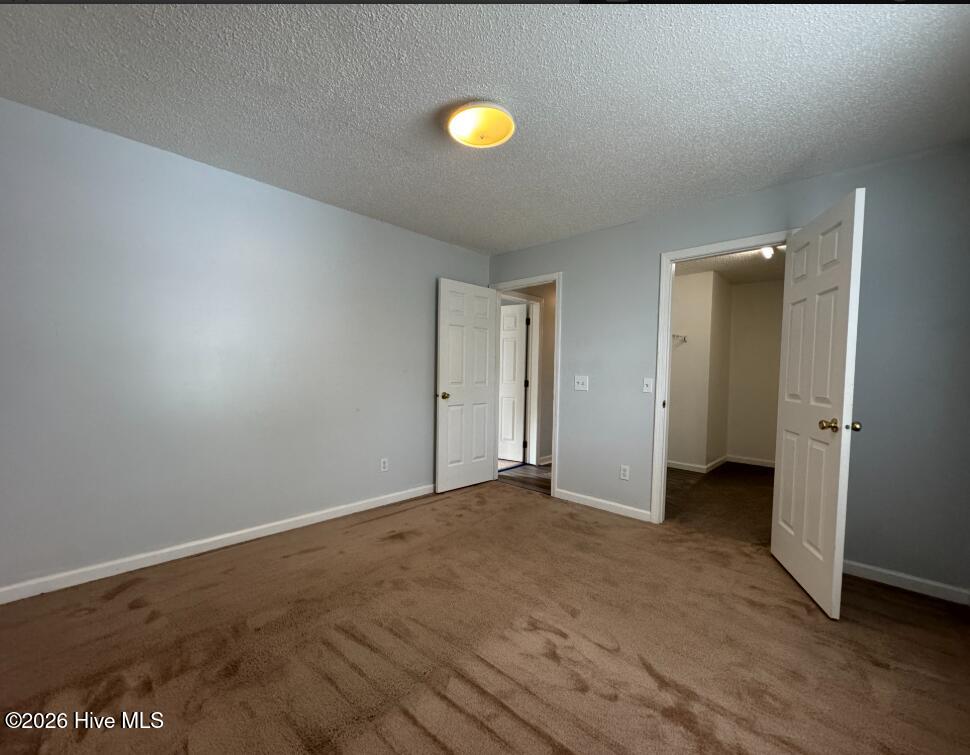 100560606 | Photo 11