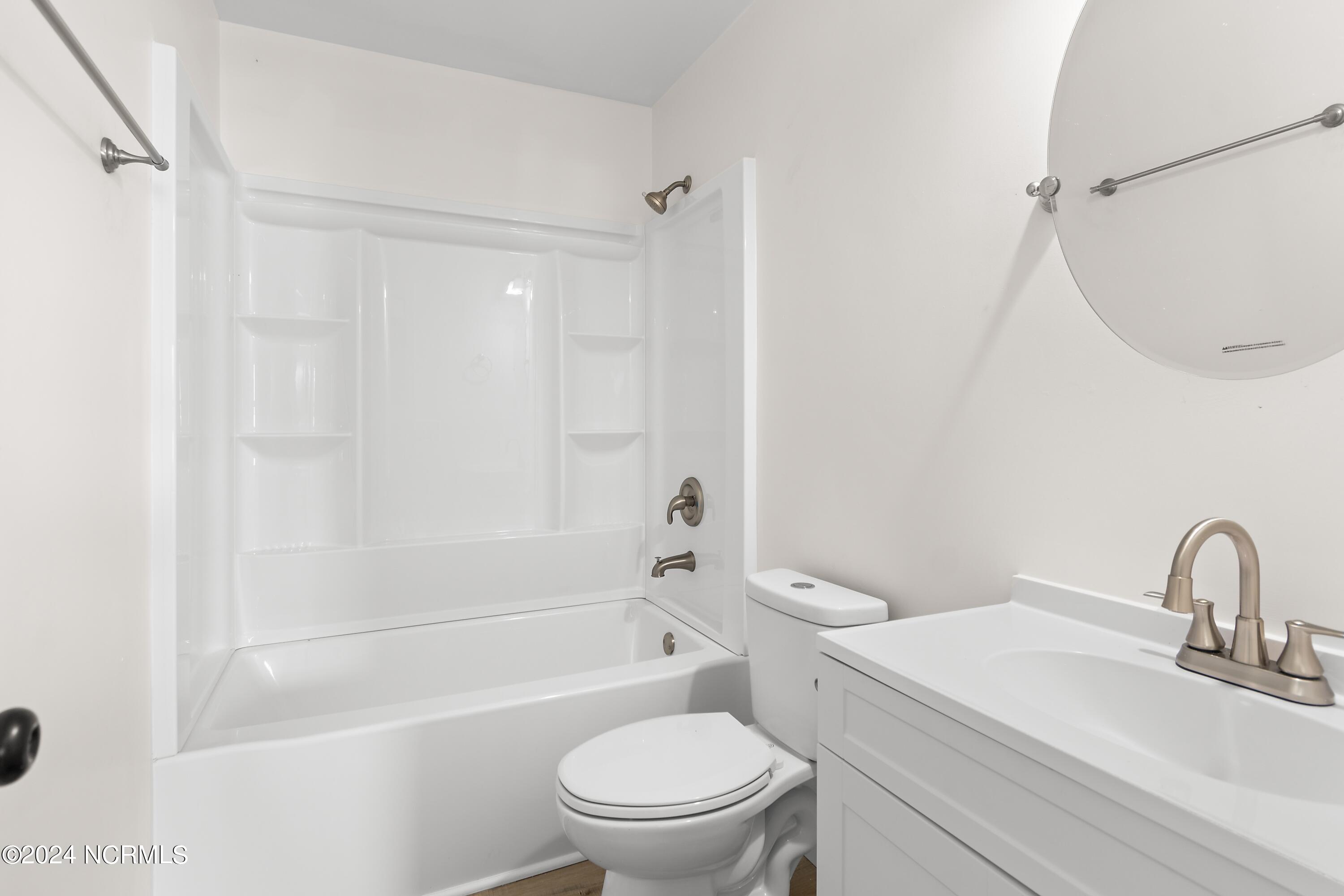 100563573 | Photo 32