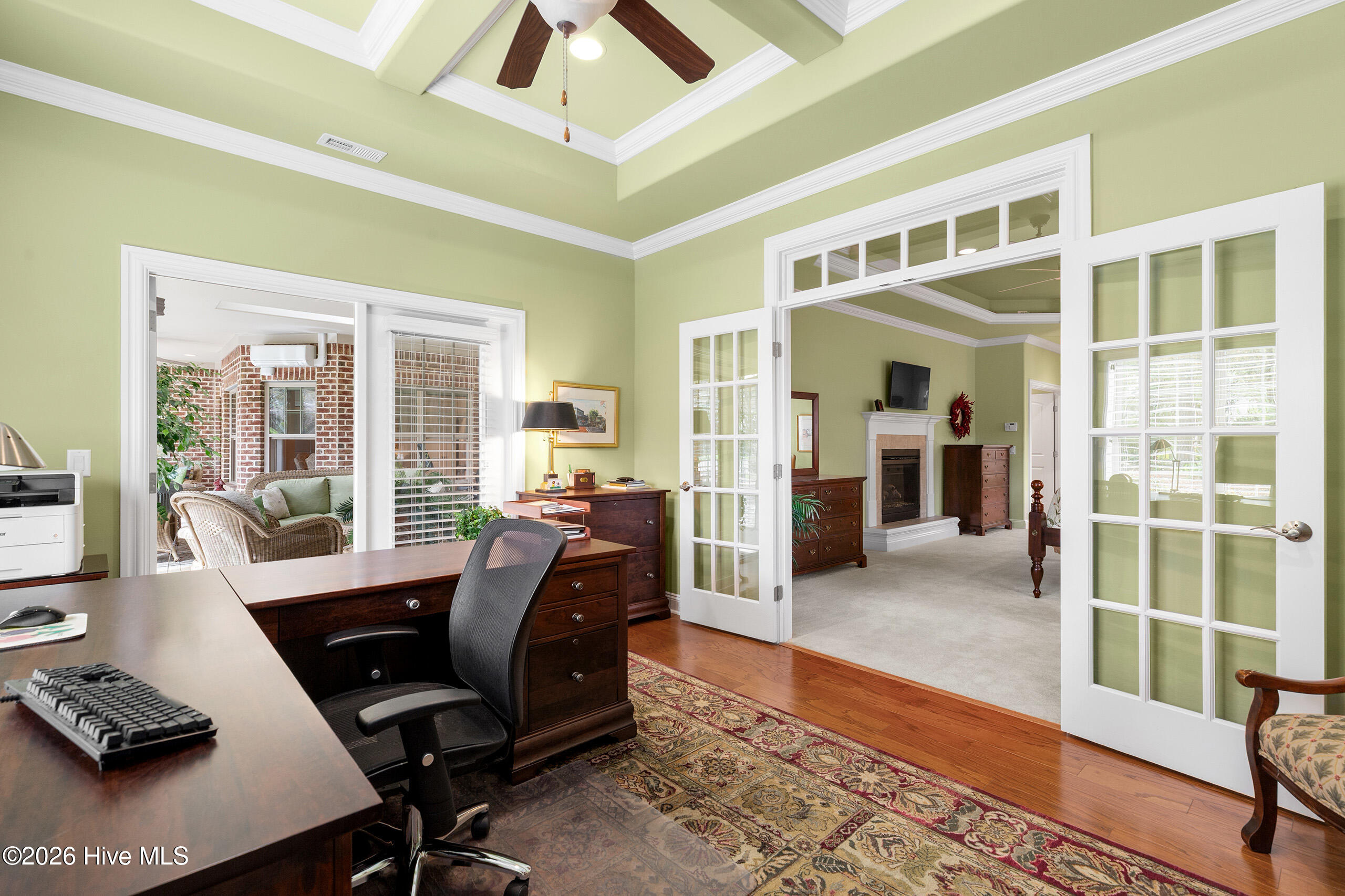 100563471 | Photo 28