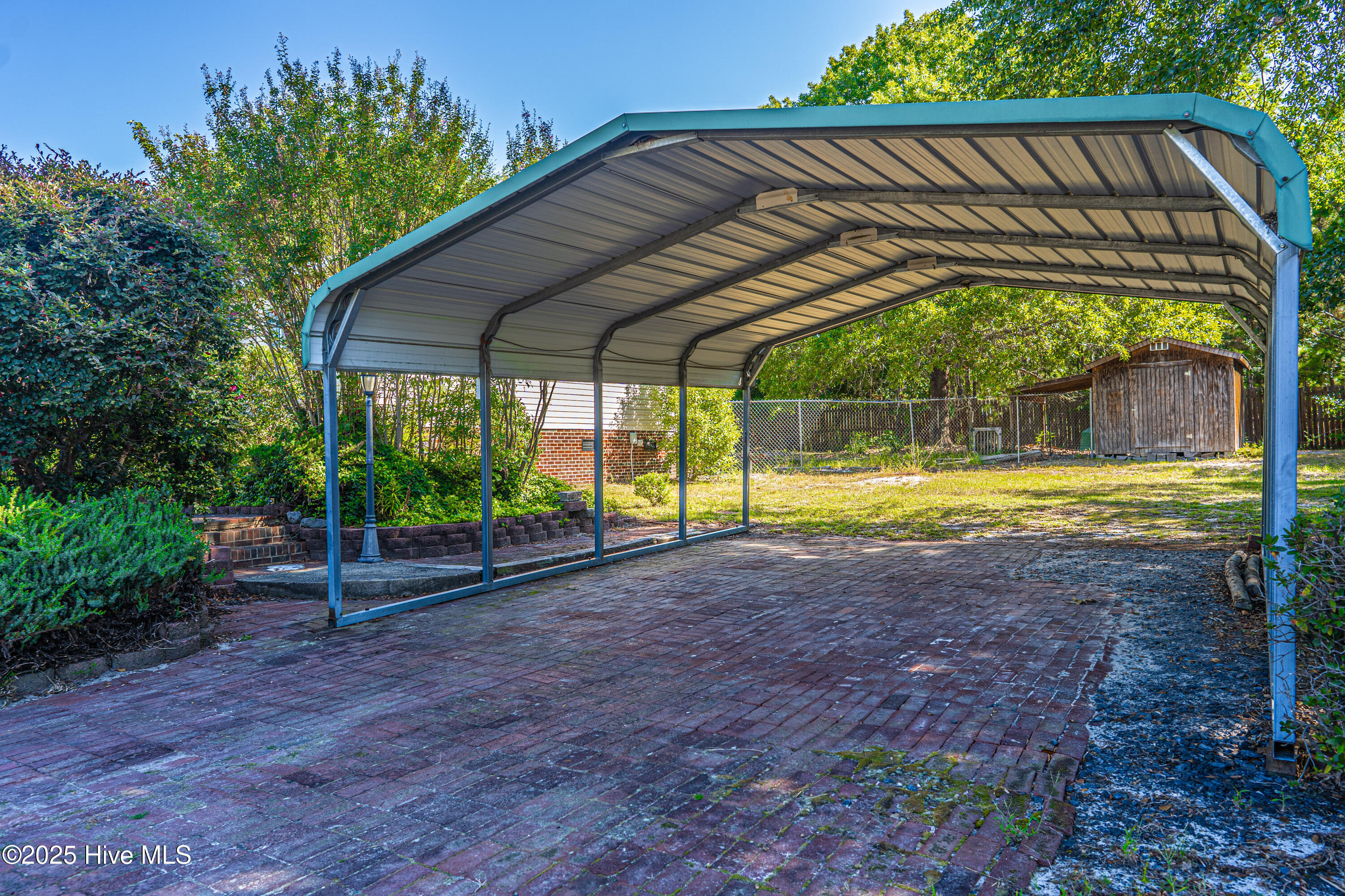113 Holly Place