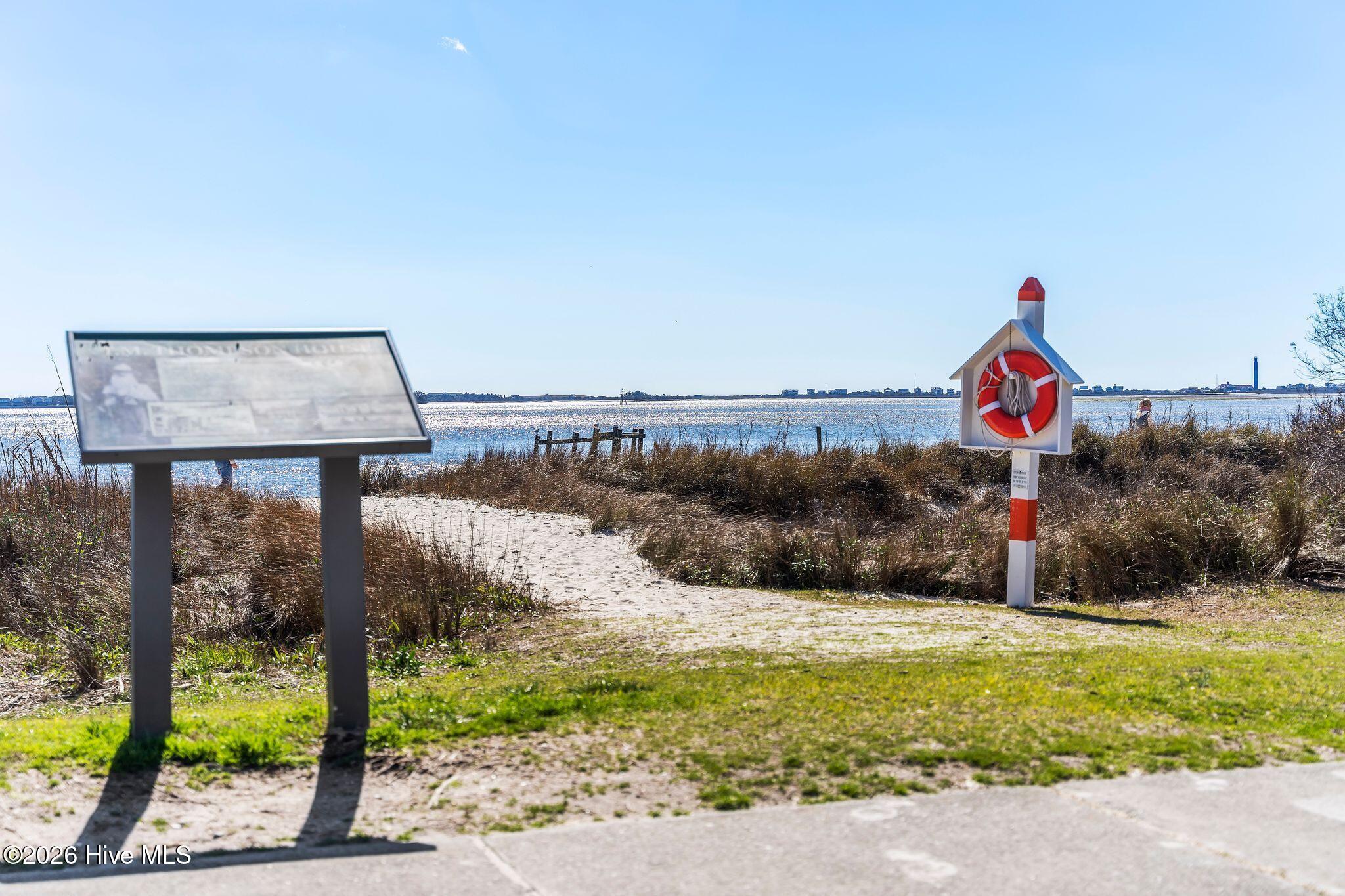 100568011 | Photo 23