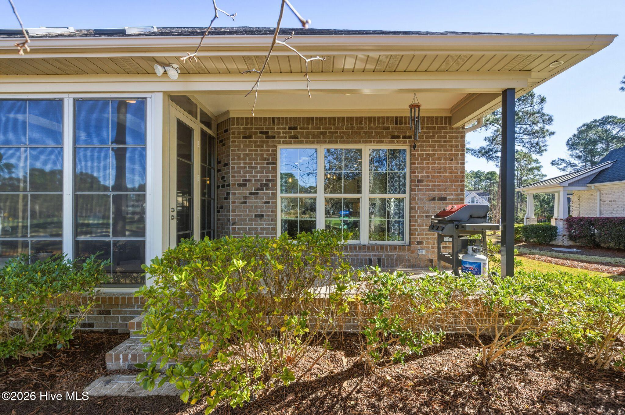 100564432 | Photo 46