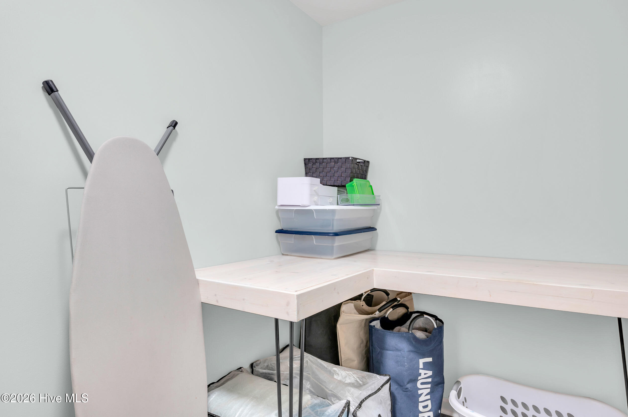 100550798 | Photo 40