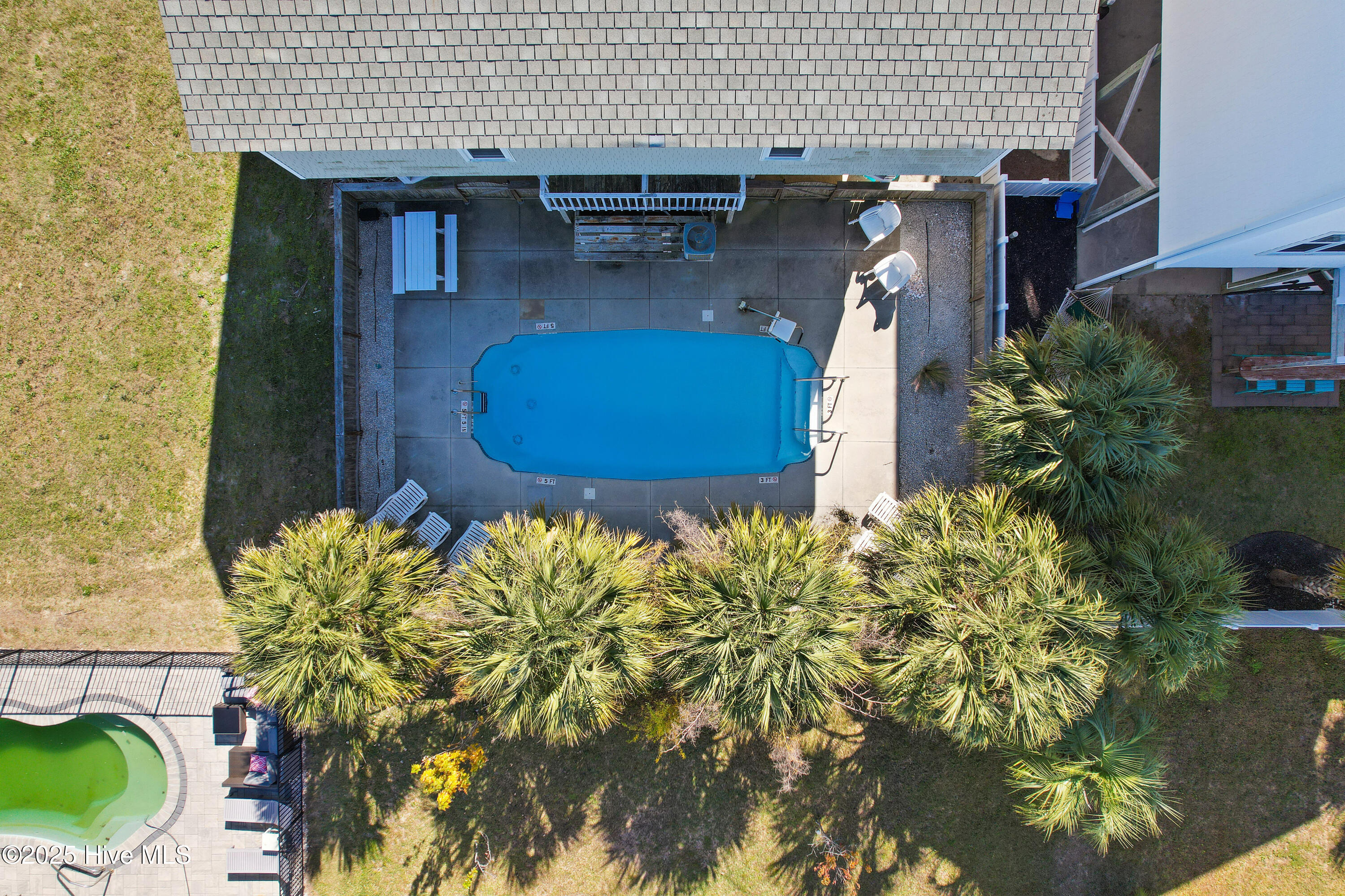 100541923 | Photo 48