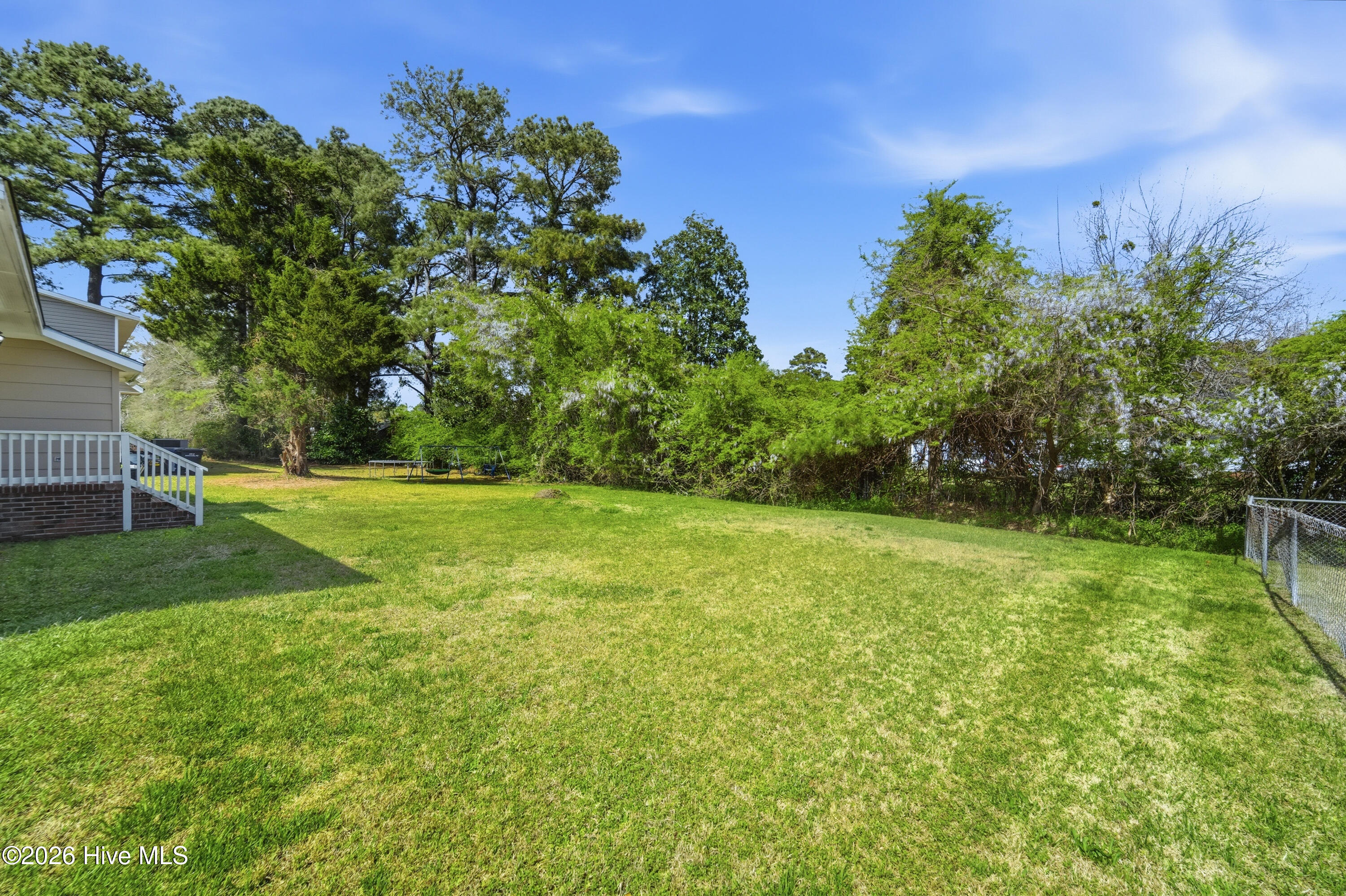 100563801 | Photo 38