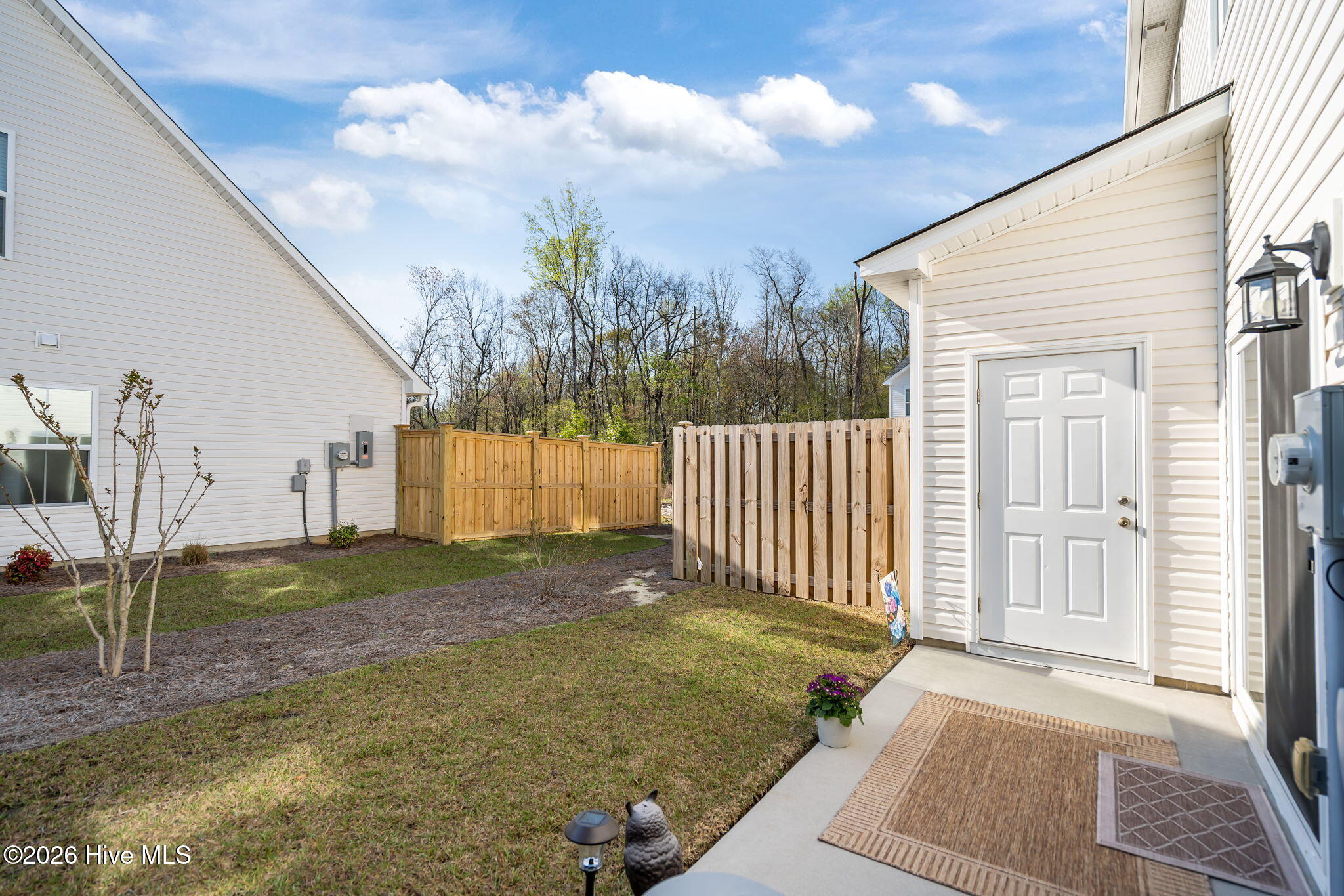 100562246 | Photo 38