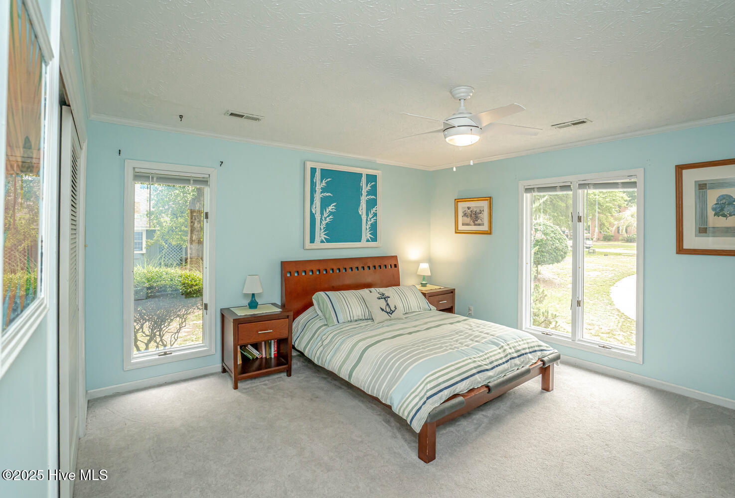 100524429 | Photo 51