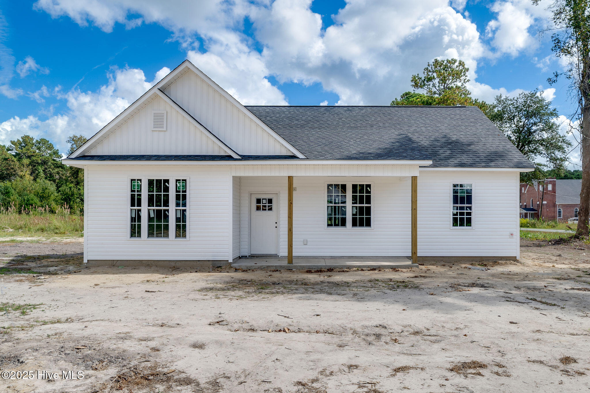 Homes for sale in Teachey, NC | 318 E1 Log Cabin Rd, Teachey, NC 28464 | MLS# 100535800