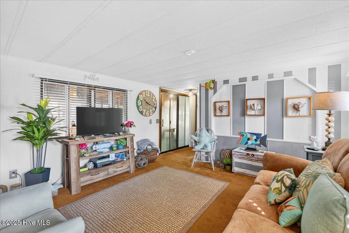 100529592 | Photo 19