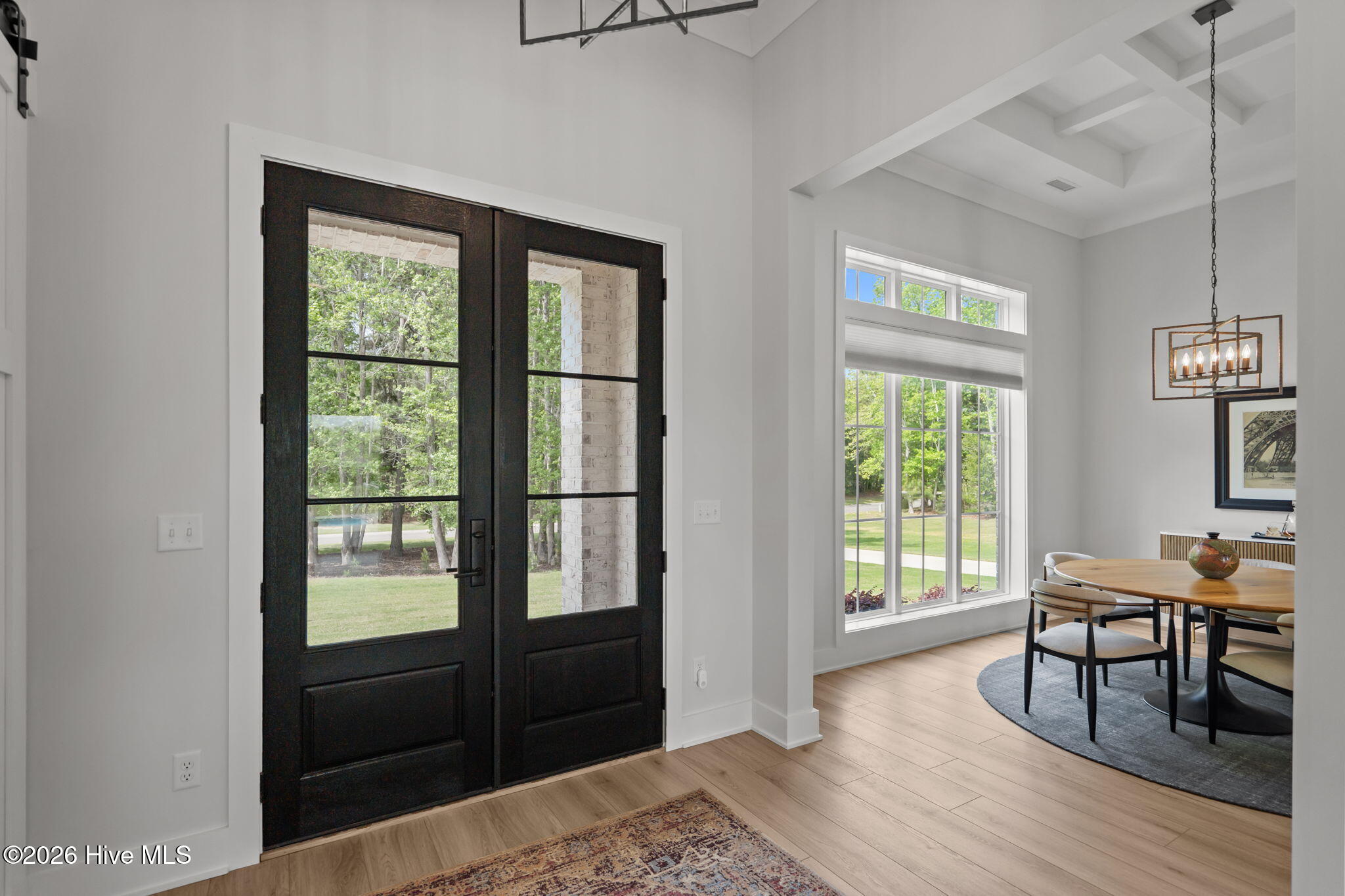 100566934 | Photo 10