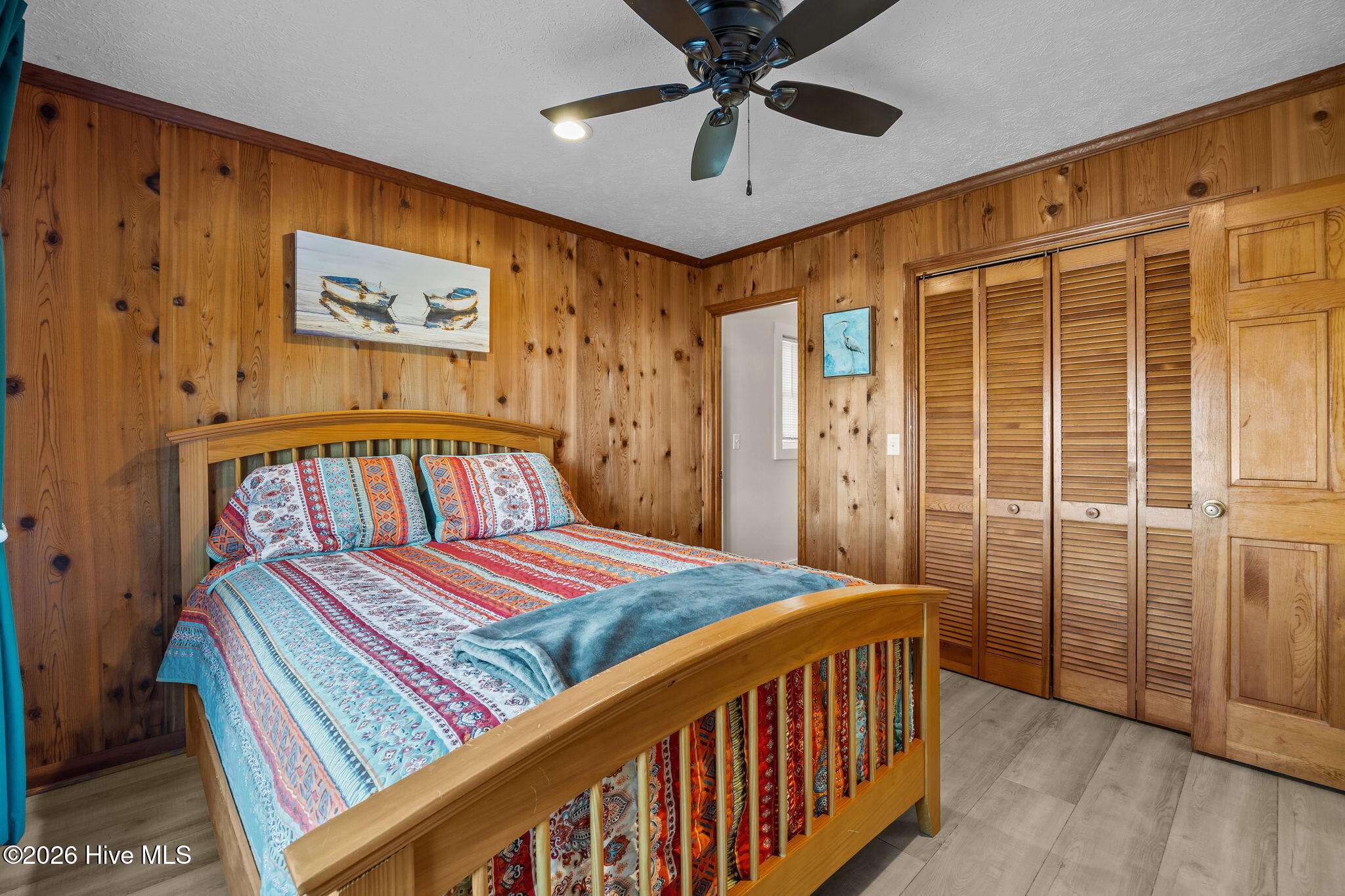 100545181 | Photo 19