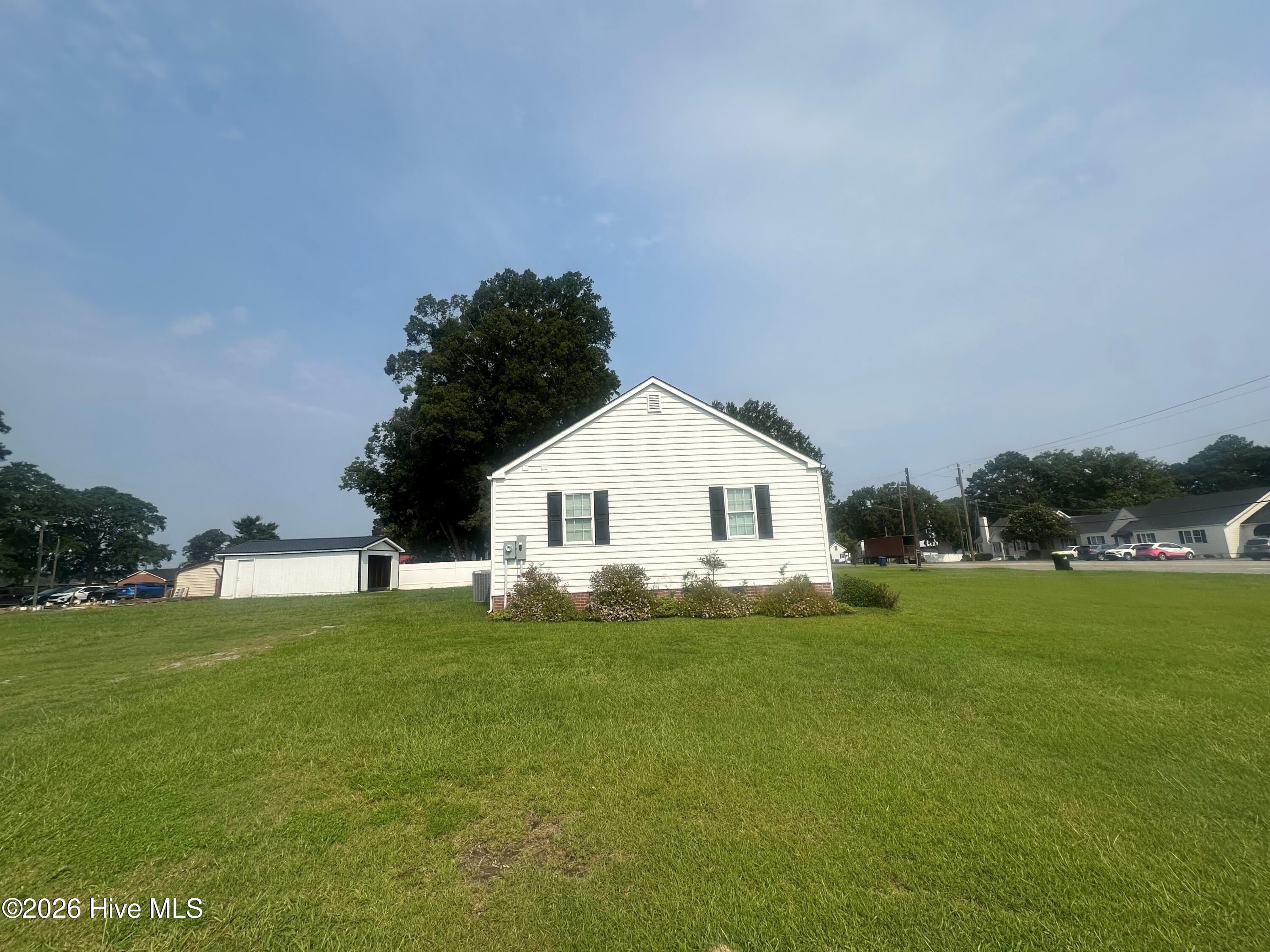 3rd image of 622 E Memorial Dr, Ahoskie, NC 27910 | MLS# 100592243