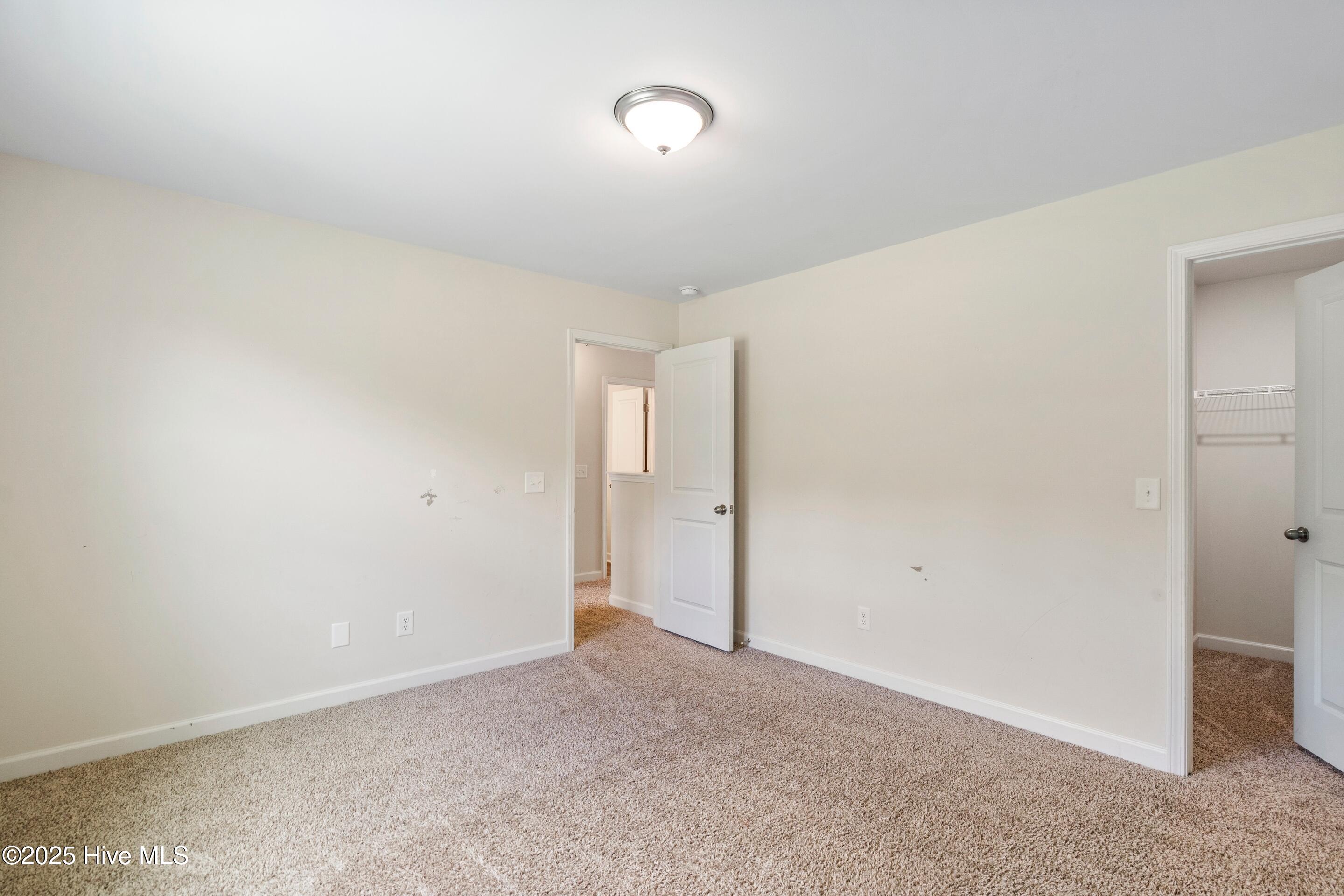 100530674 | Photo 28