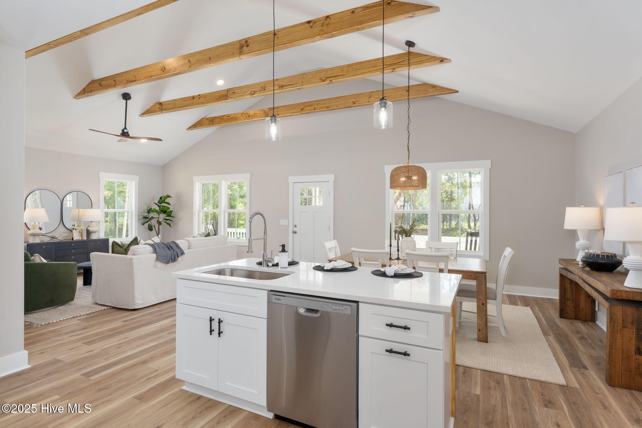 100541520 | Photo 12