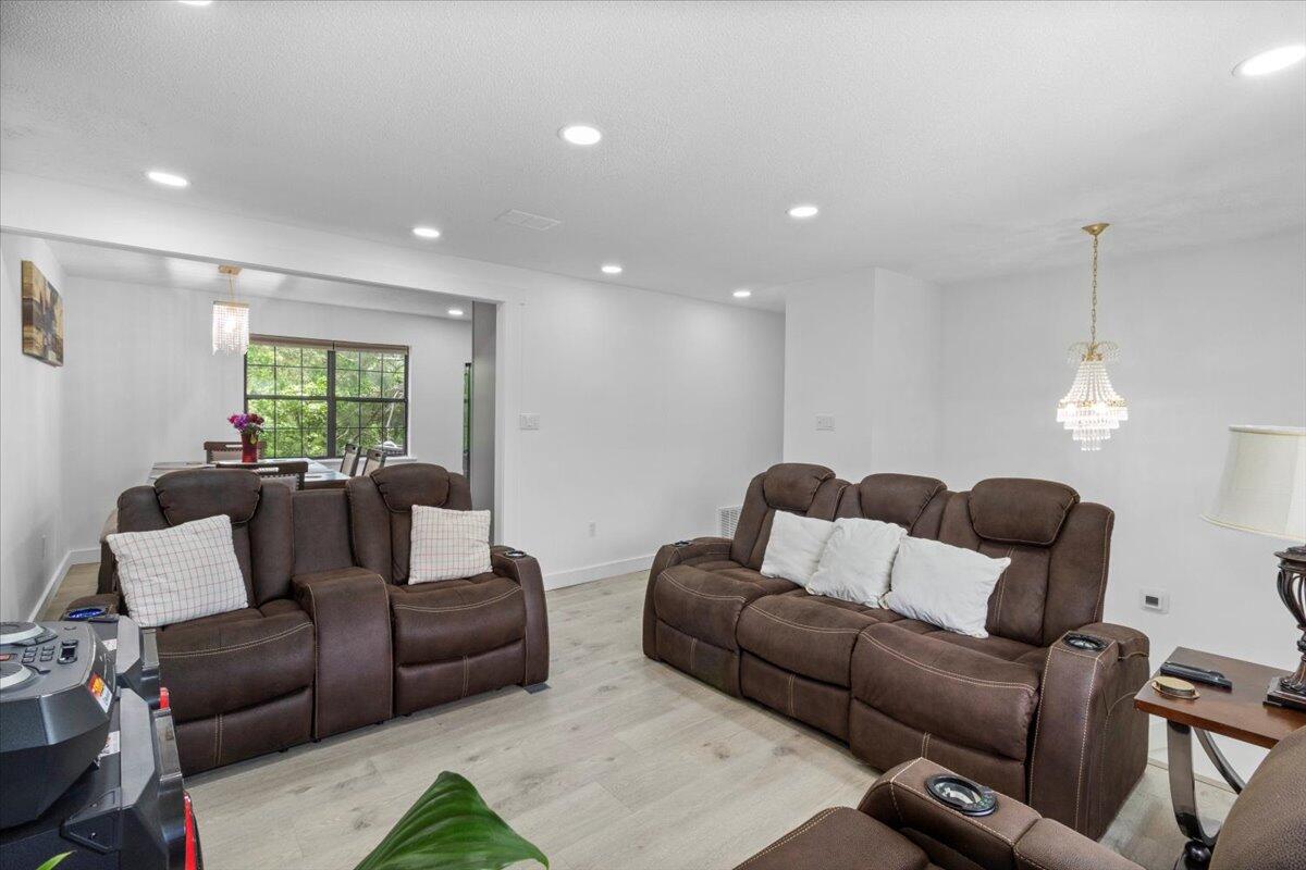 10-Living Room to Dining