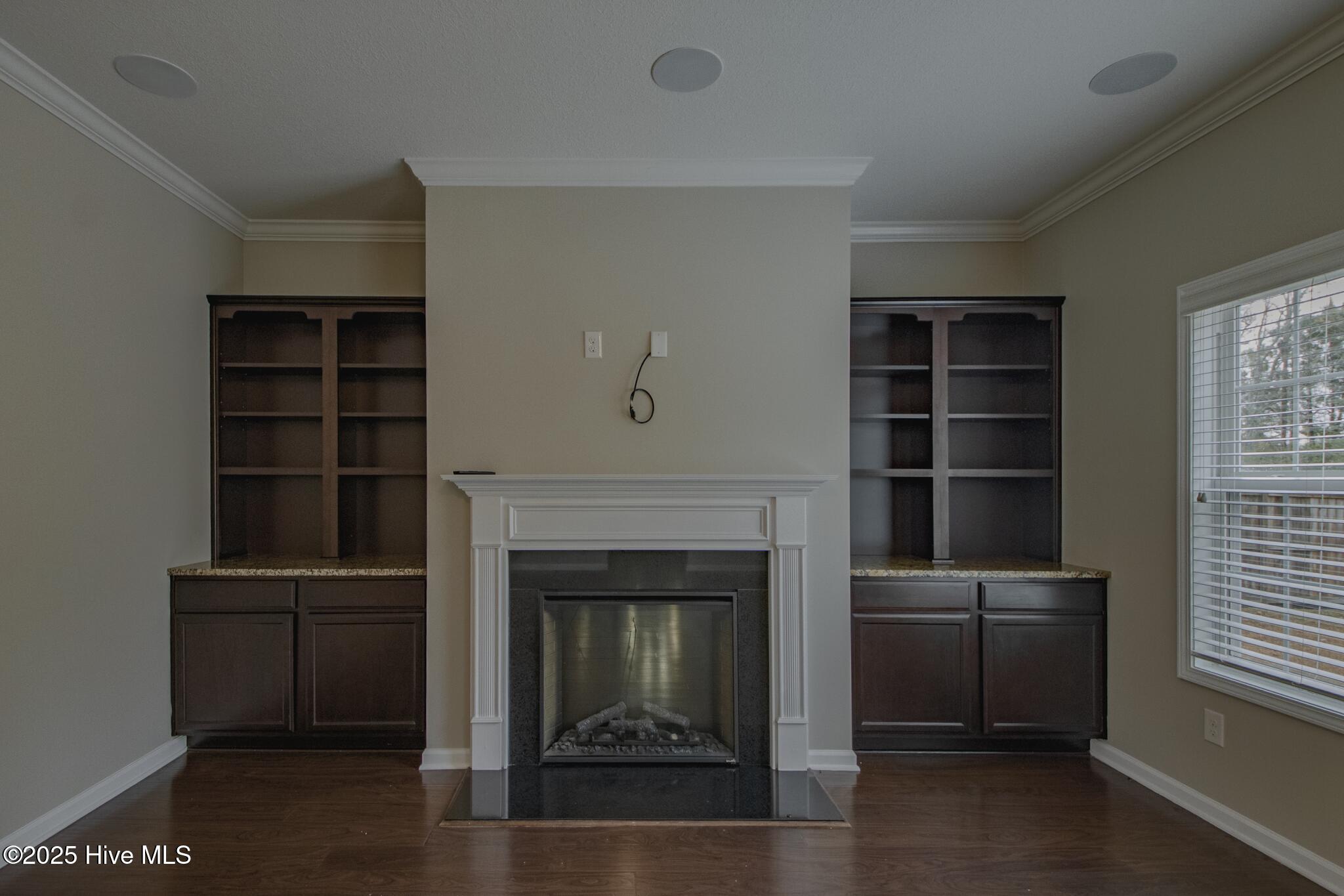 100546466 | Photo 18