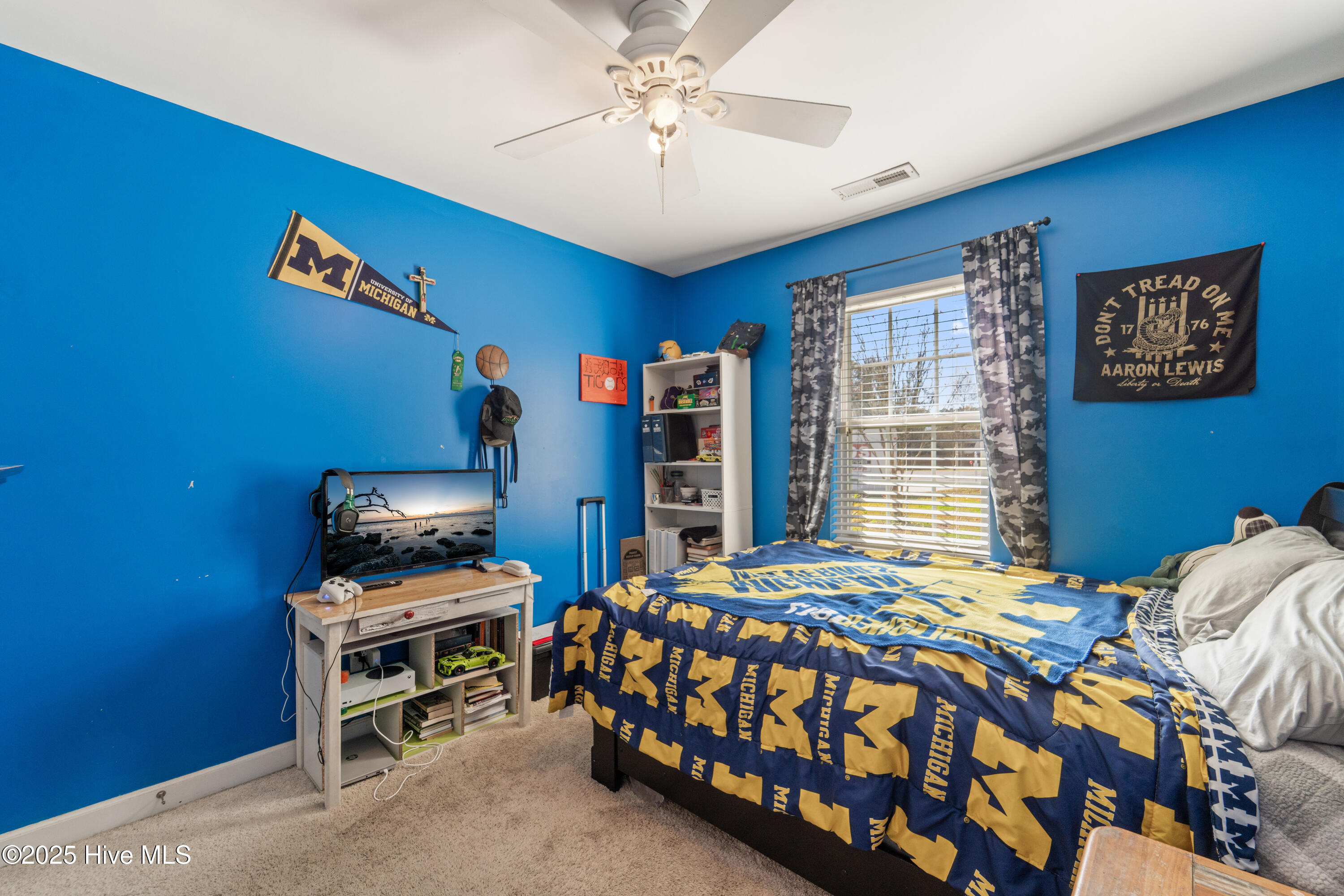 100542188 | Photo 31