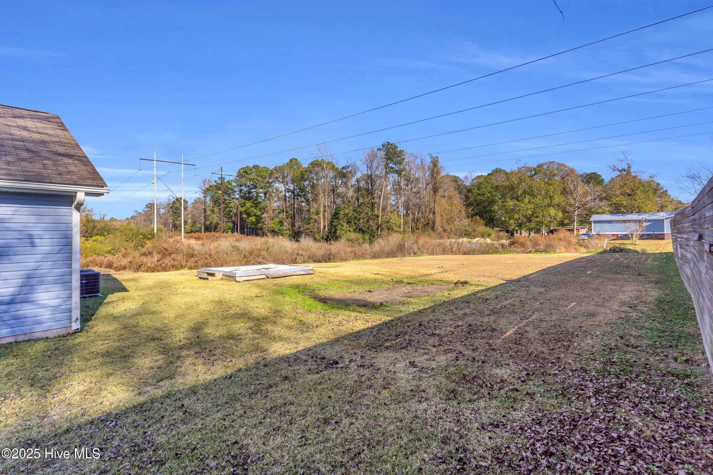 100546331 | Photo 32