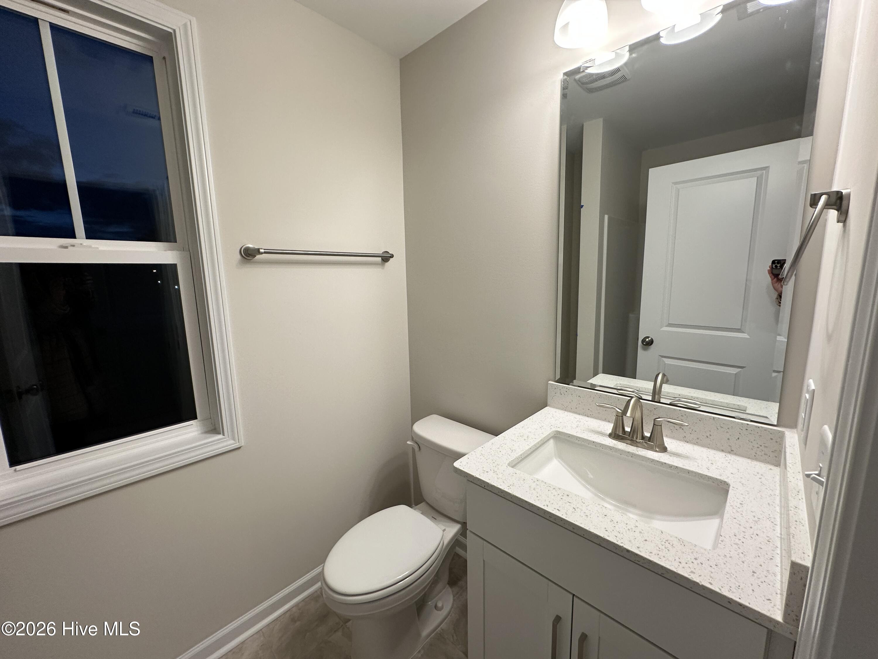 100538321 | Photo 24