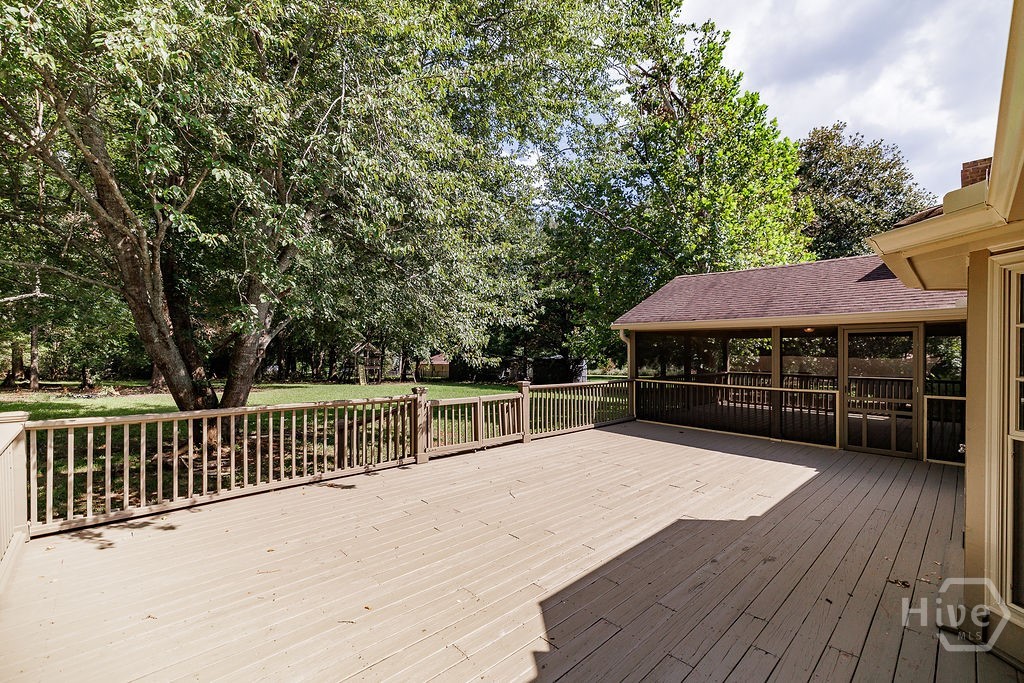 1035 Whit Davis Road