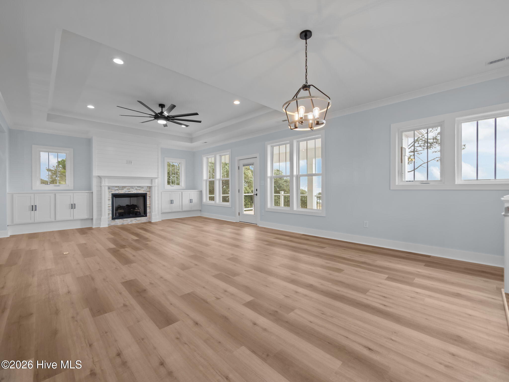 Dining room/living room