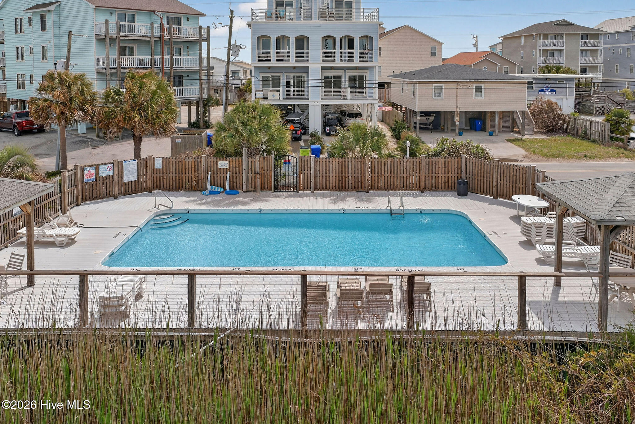 100554864 | Photo 39