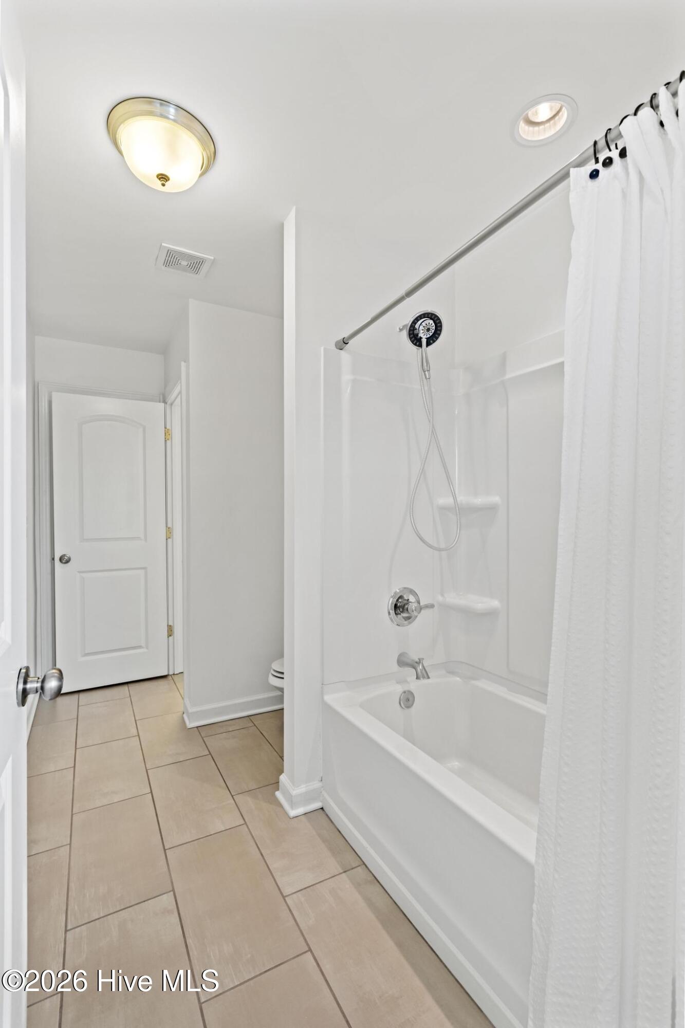 100554493 | Photo 30