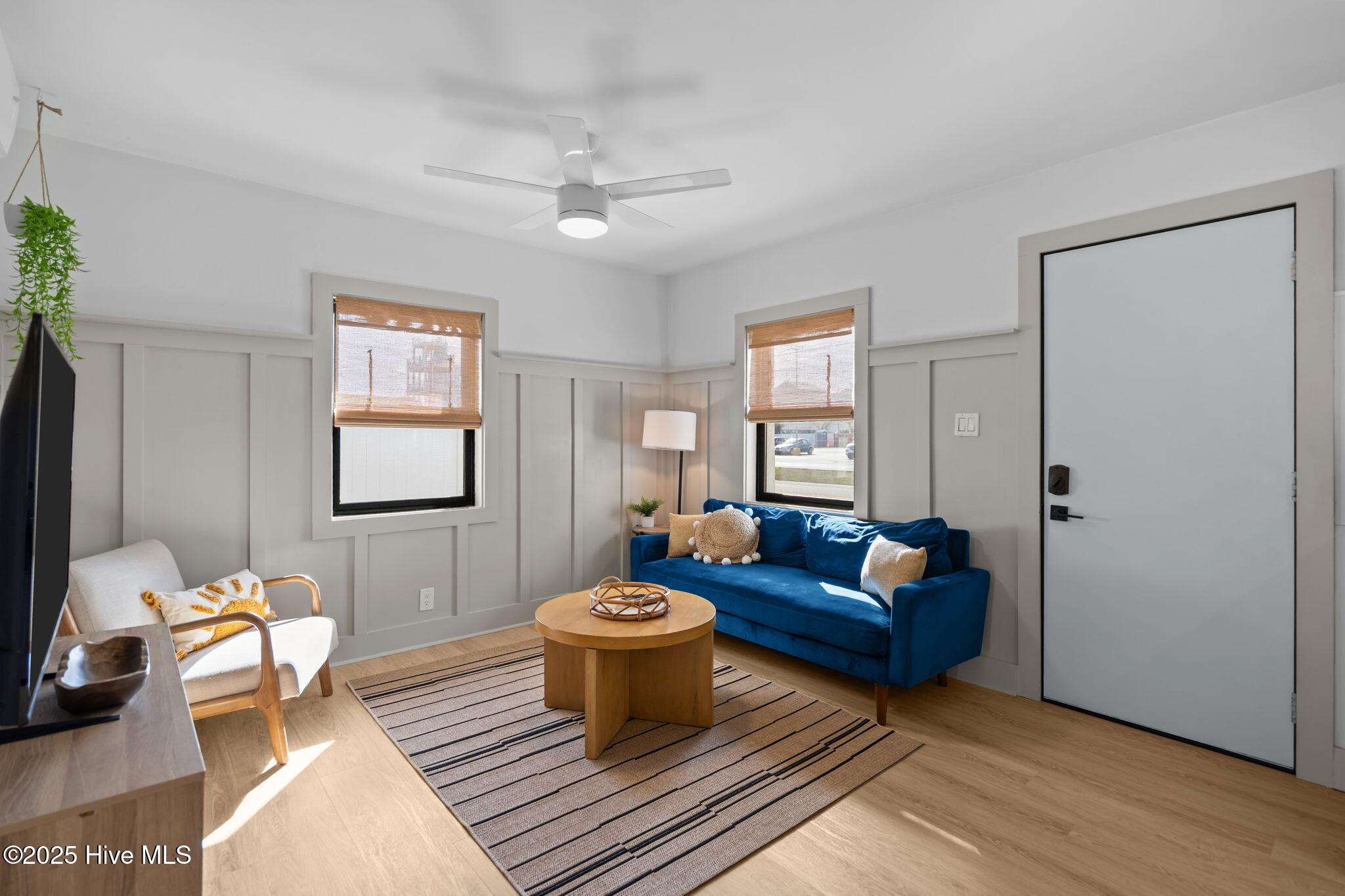 100534749 | Photo 49