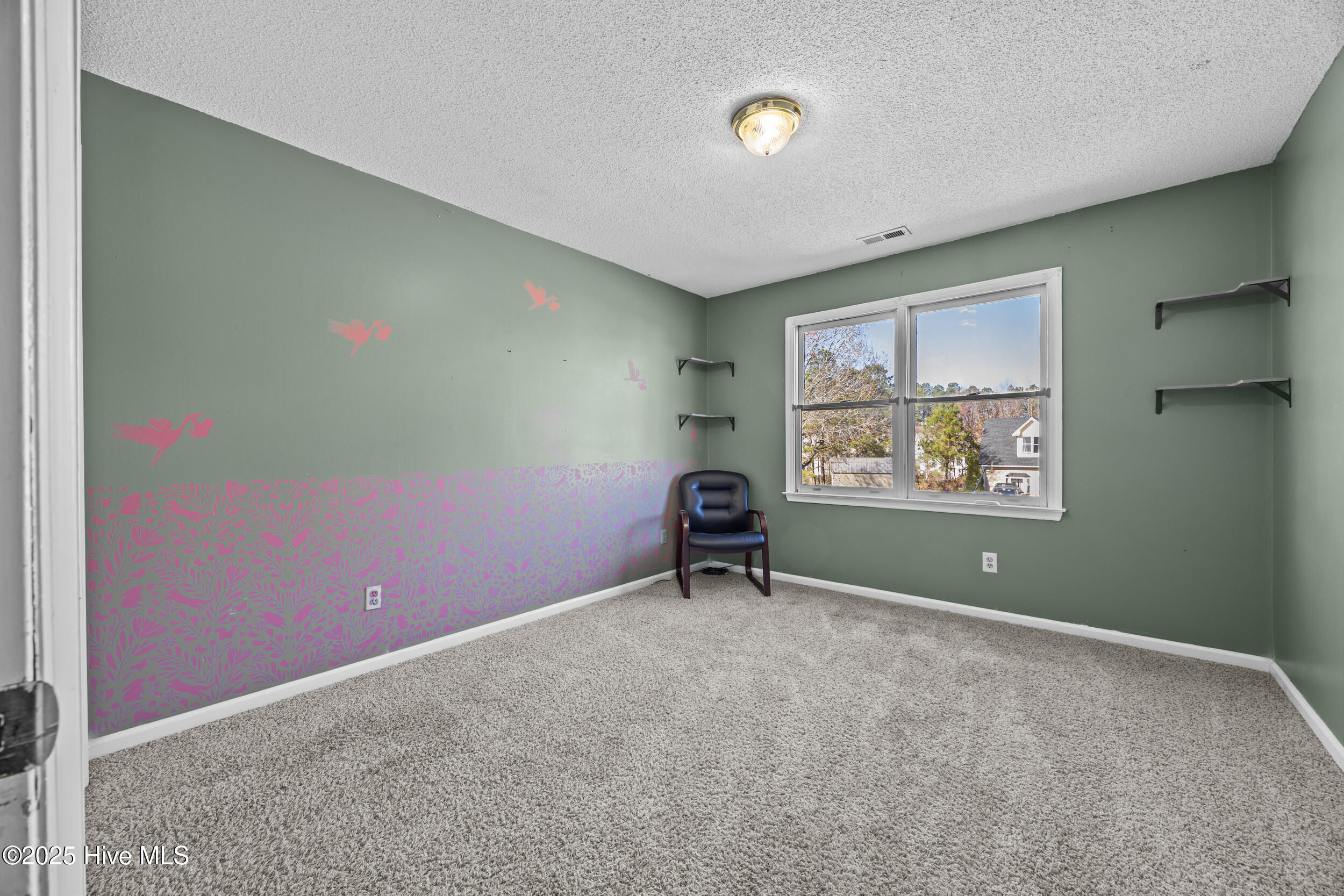 100545439 | Photo 26