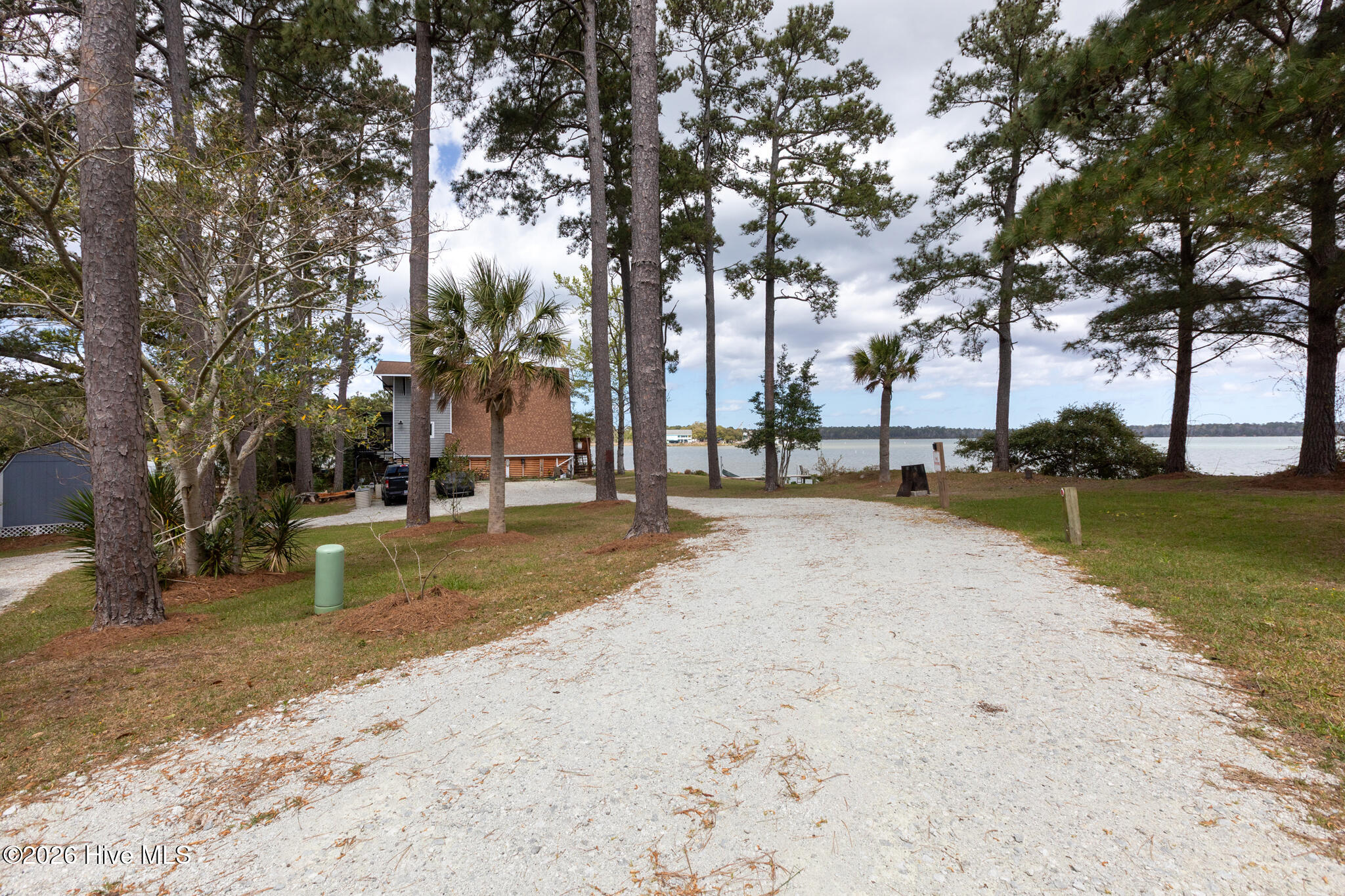 100565718 | Photo 61