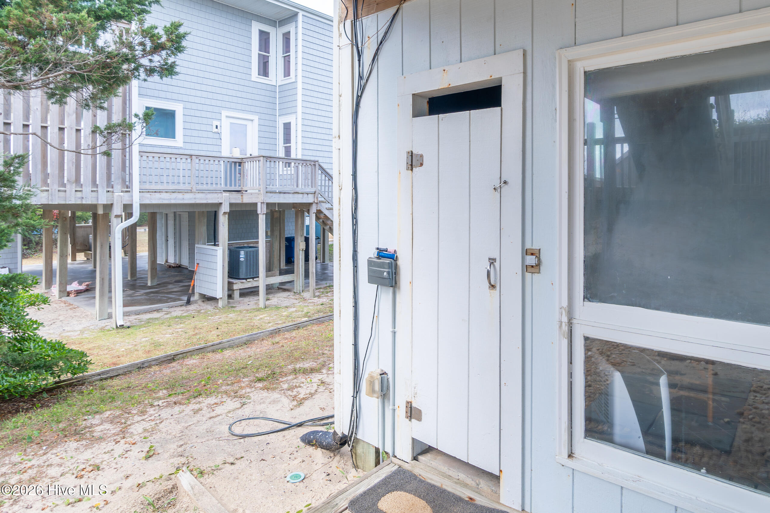 100568884 | Photo 55