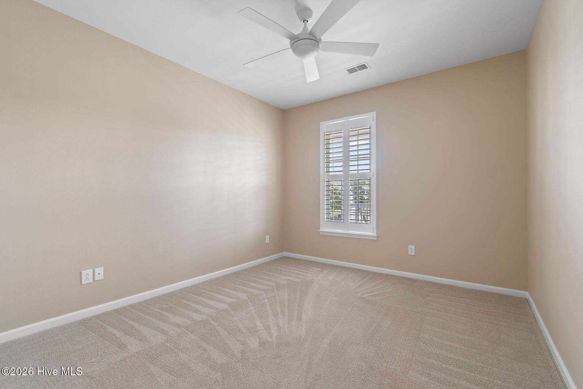 100566917 | Photo 27