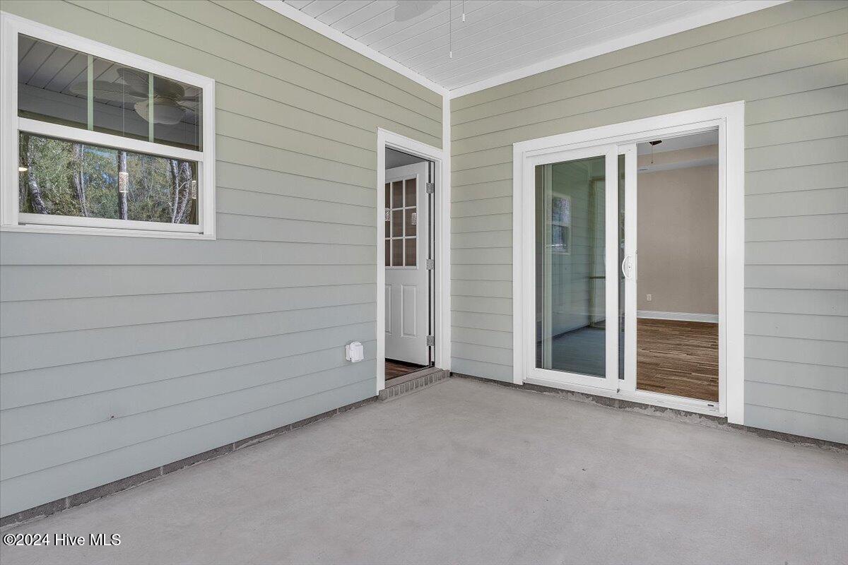 100479433 | Photo 26