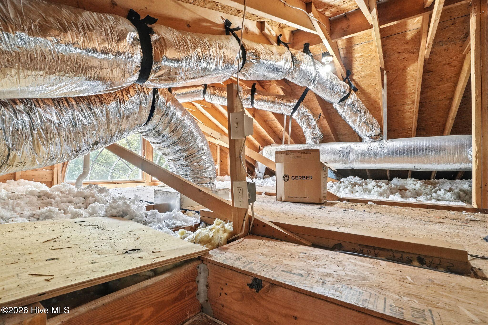 100564510 | Photo 72