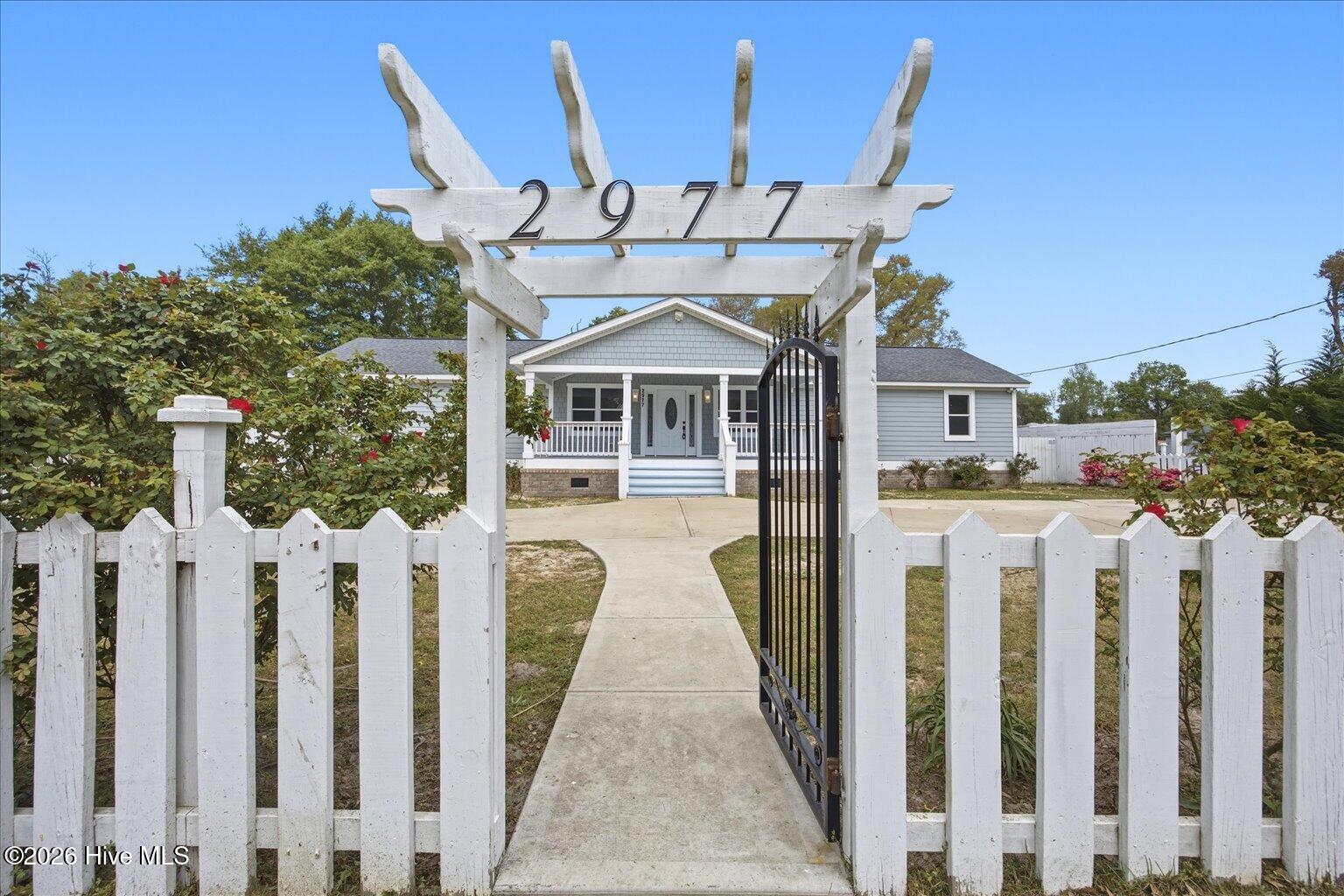 100565054 | Photo 25