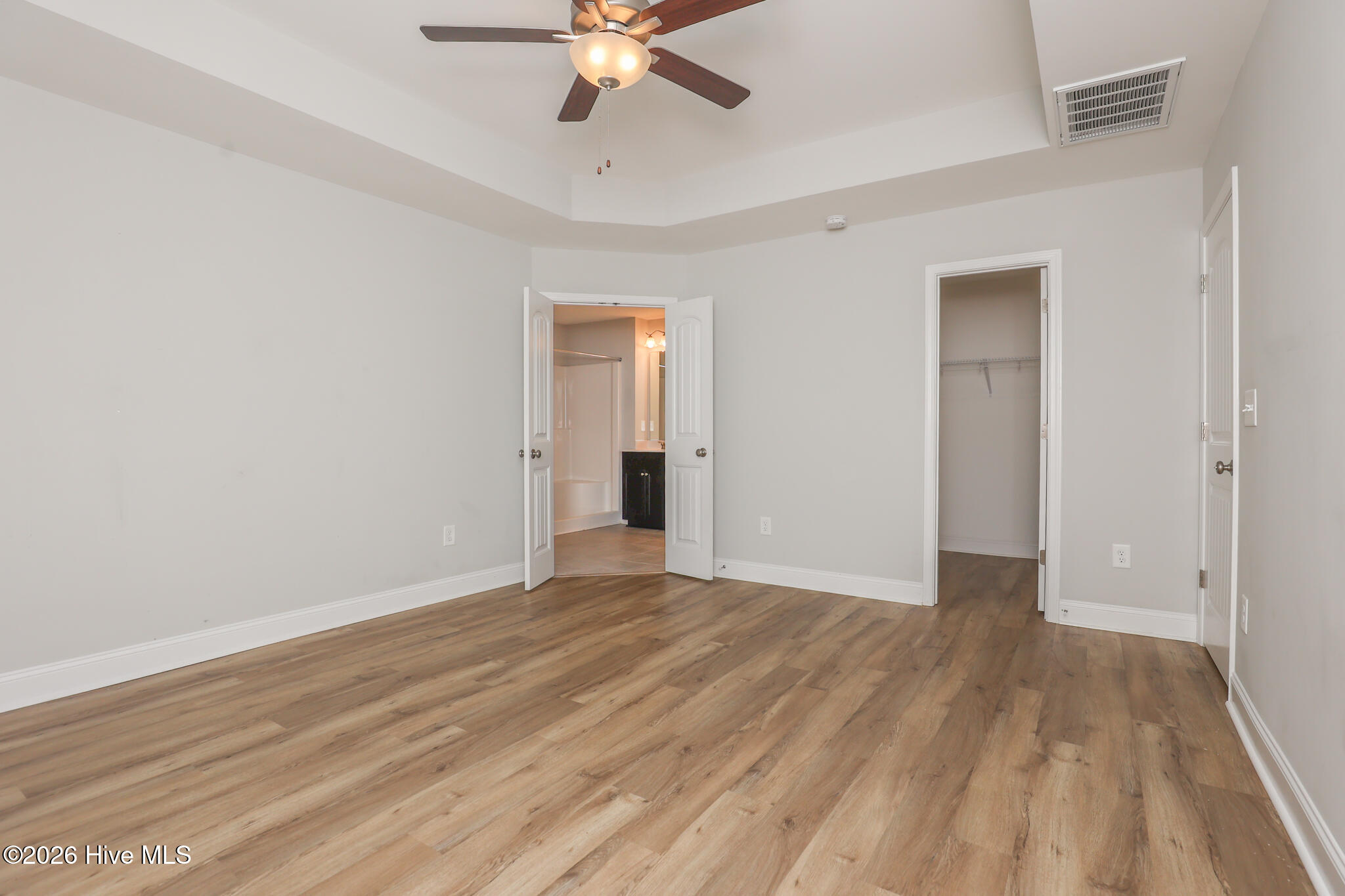 100559393 | Photo 17