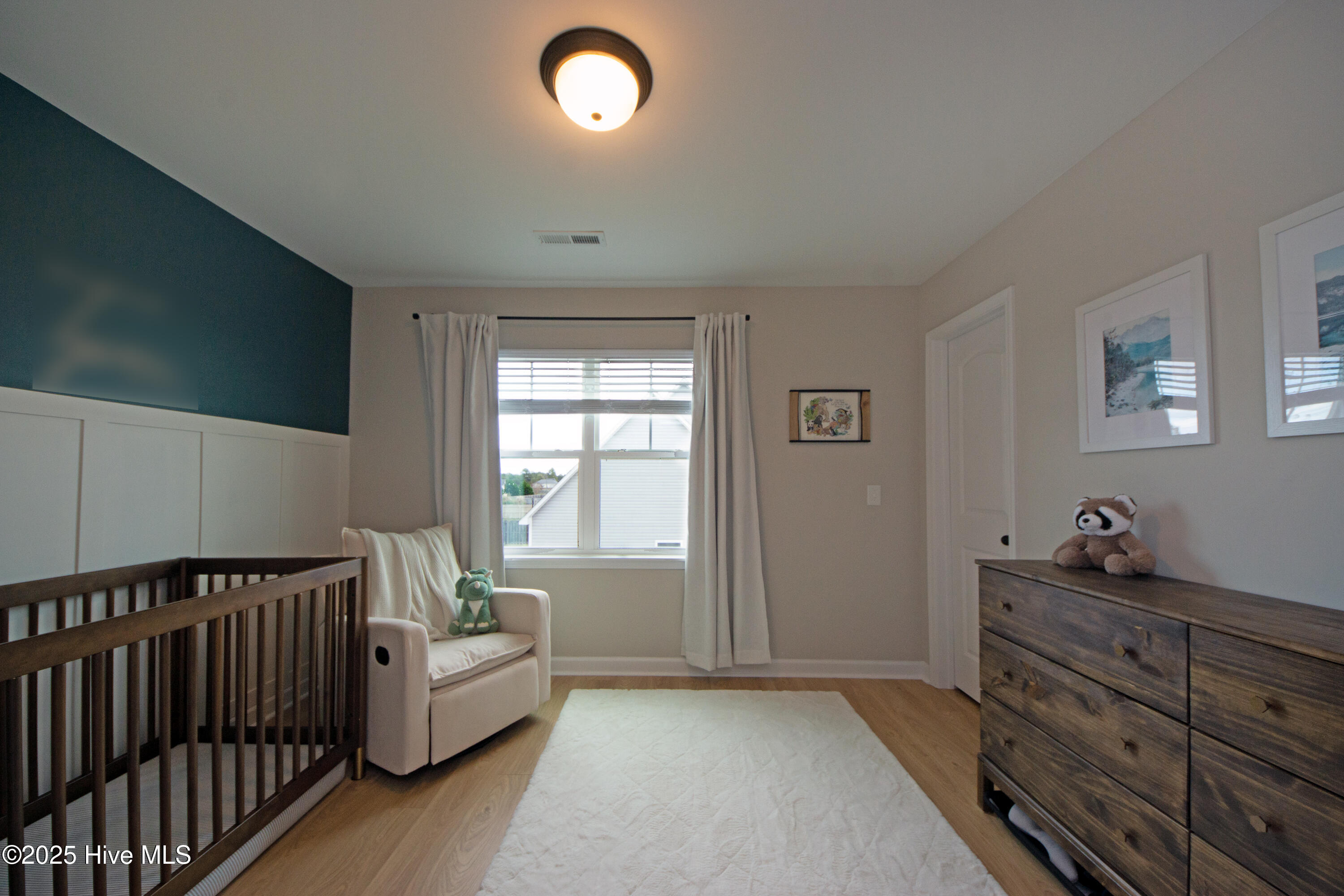 100539129 | Photo 45