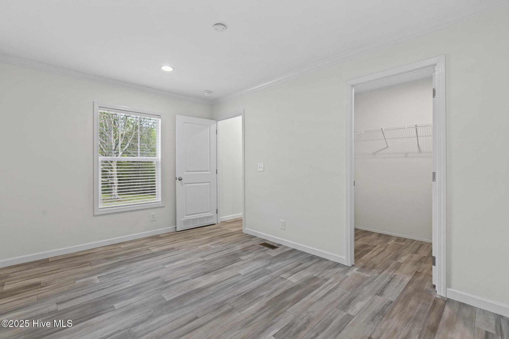 Undisclosed Address, Hampstead, NC, 28443