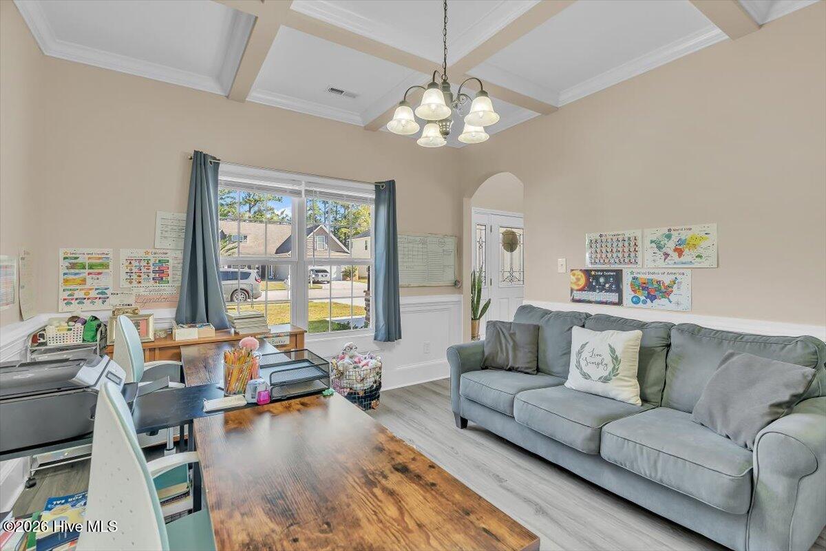 100558956 | Photo 17