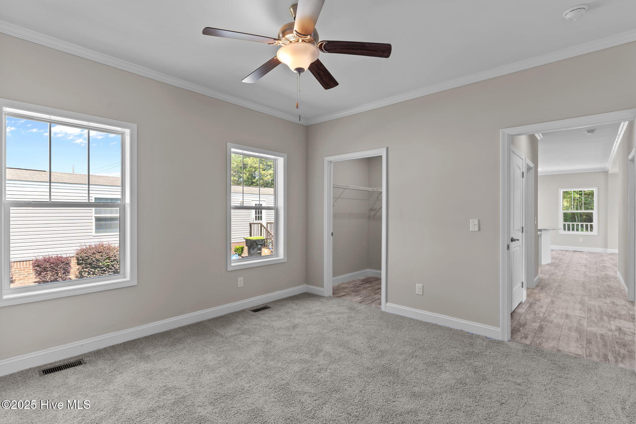 100529726 | Photo 24