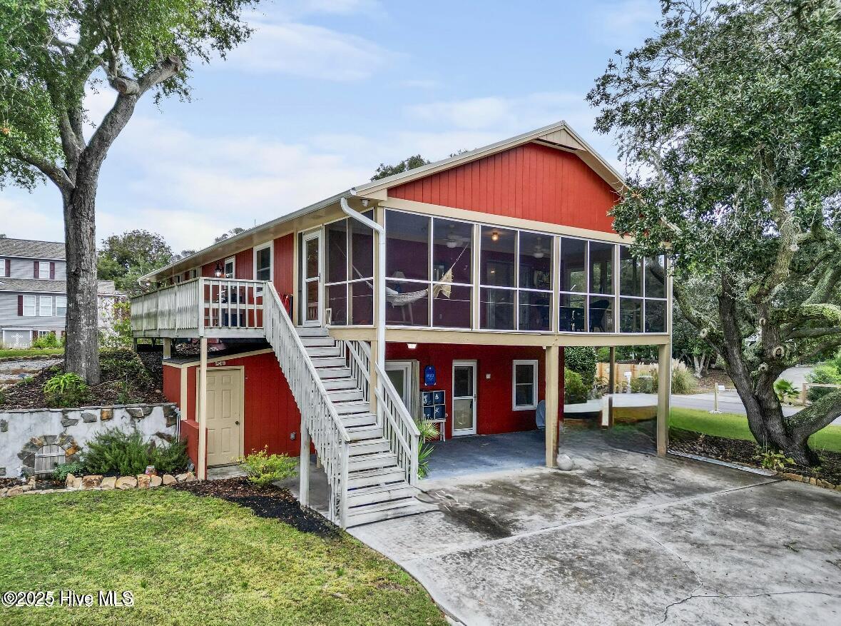 100540990 | Photo 99