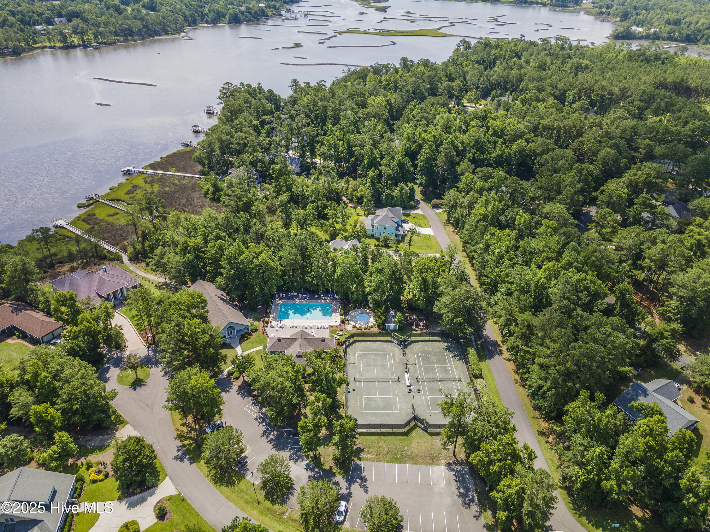 100494570 | Photo 21