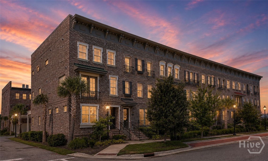 Photo 2 of Townhouse for sale at 500 Altamaha St, Savannah, GA 31401 | MLS# SA362897 | Listing updated on 2026-09-17