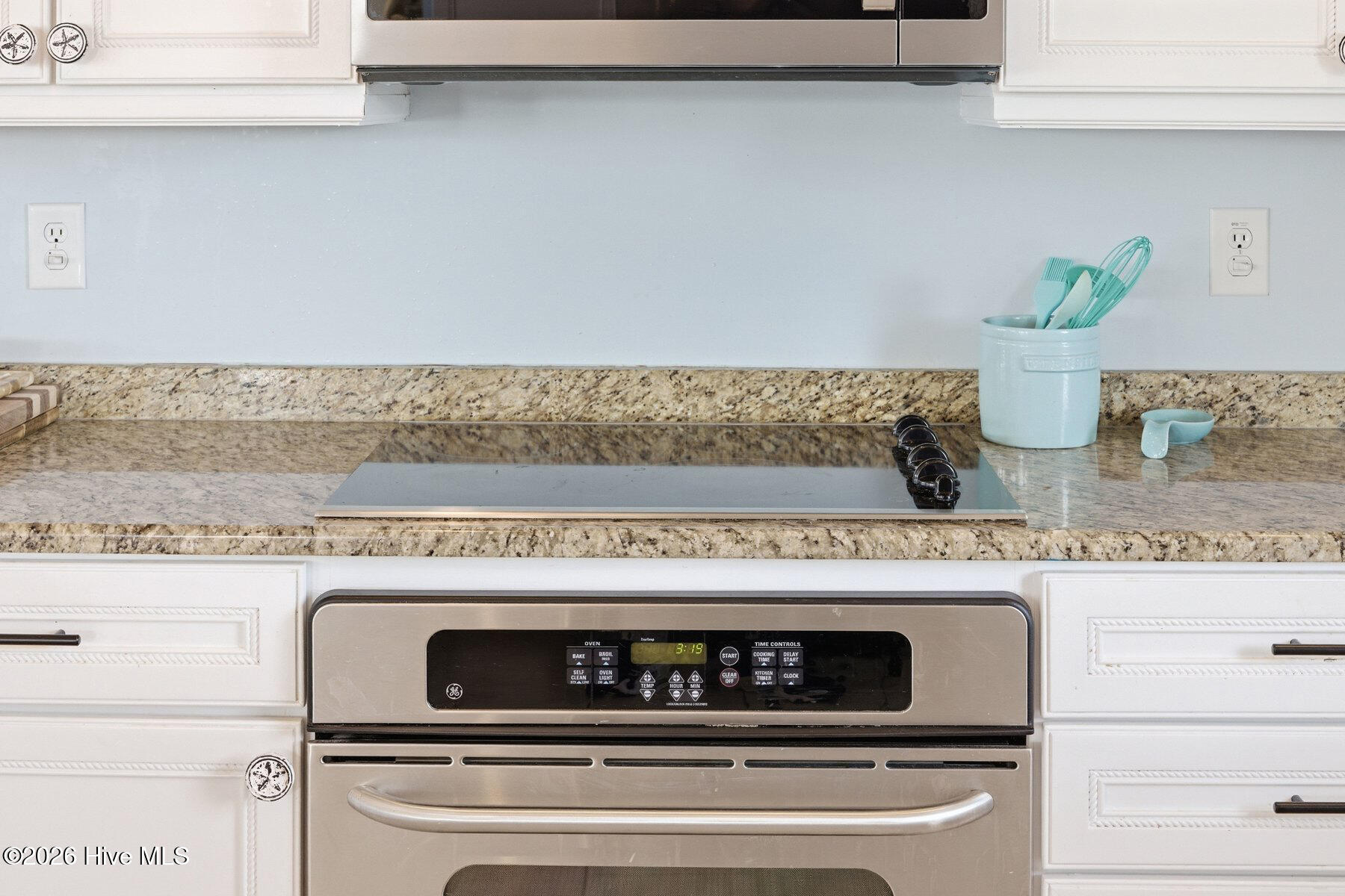 100566384 | Photo 19